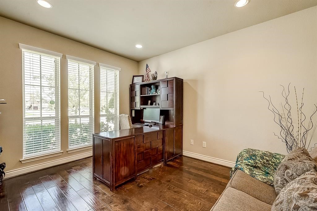 27107 Naples Run Lane Property Photo 4