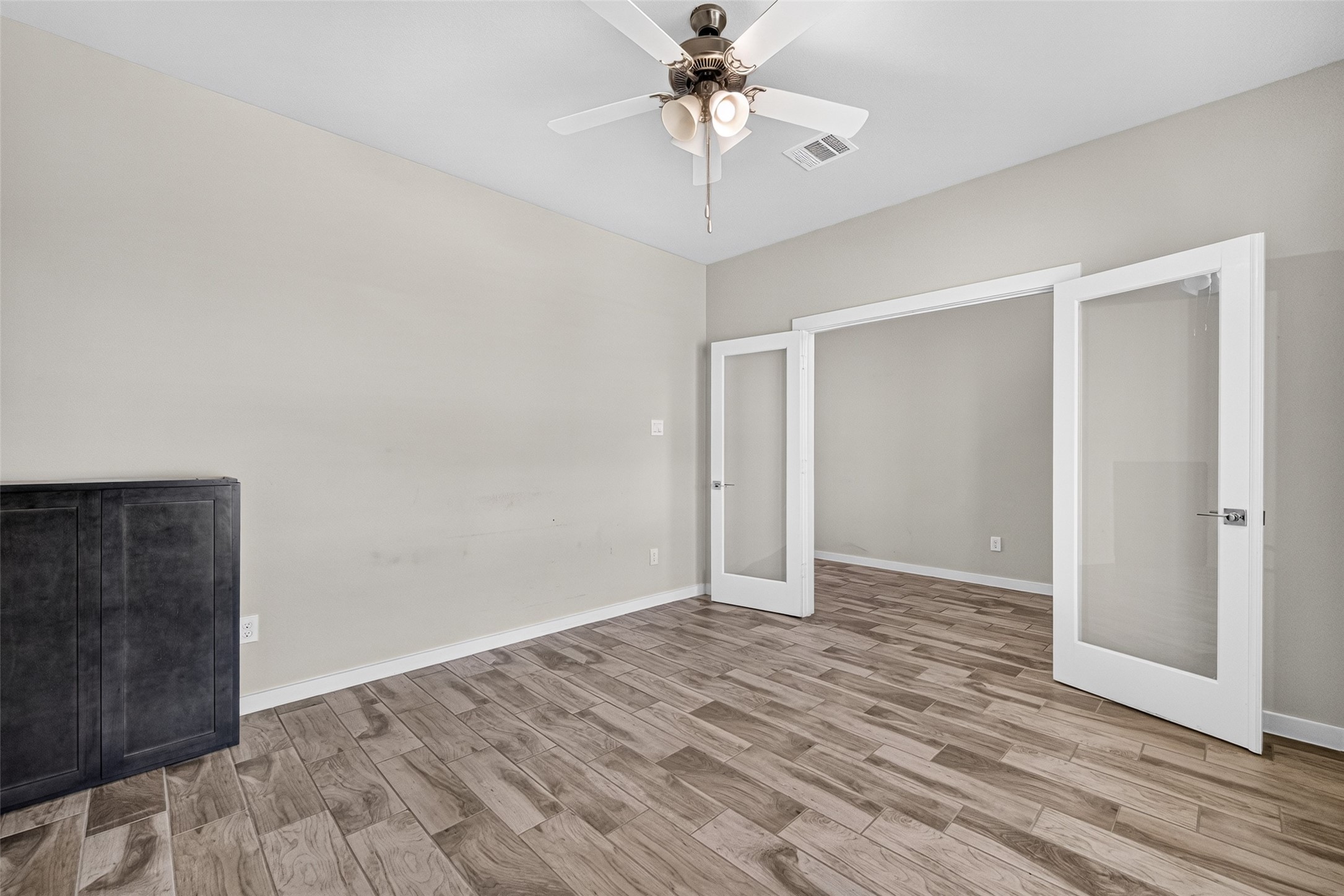 11319 Youngquist Drive Property Photo 5