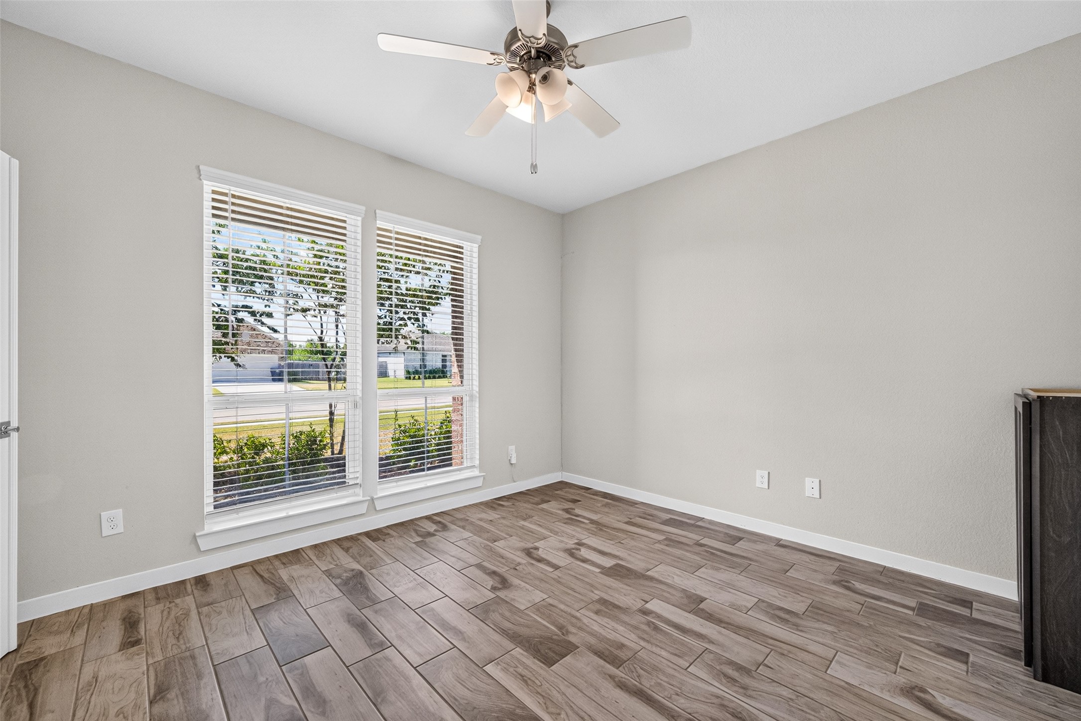 11319 Youngquist Drive Property Photo 6