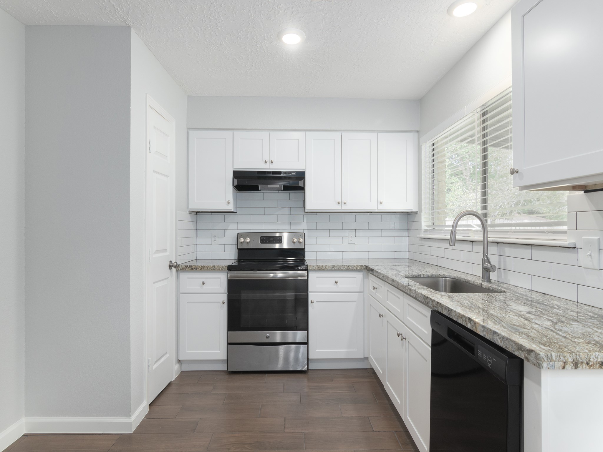 16807 Tibet Road Property Photo 6