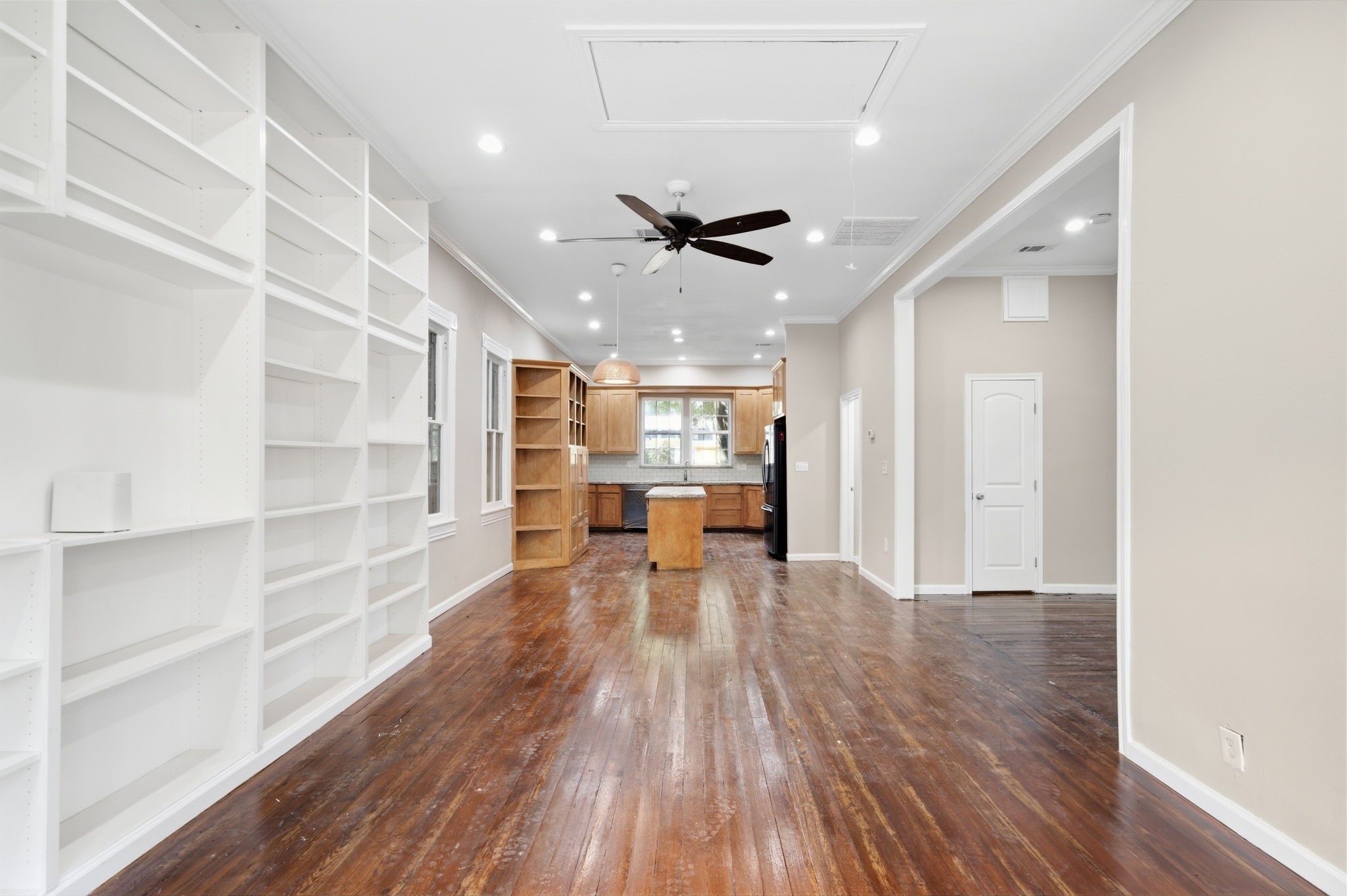 9919 Tebo Street Property Photo 11