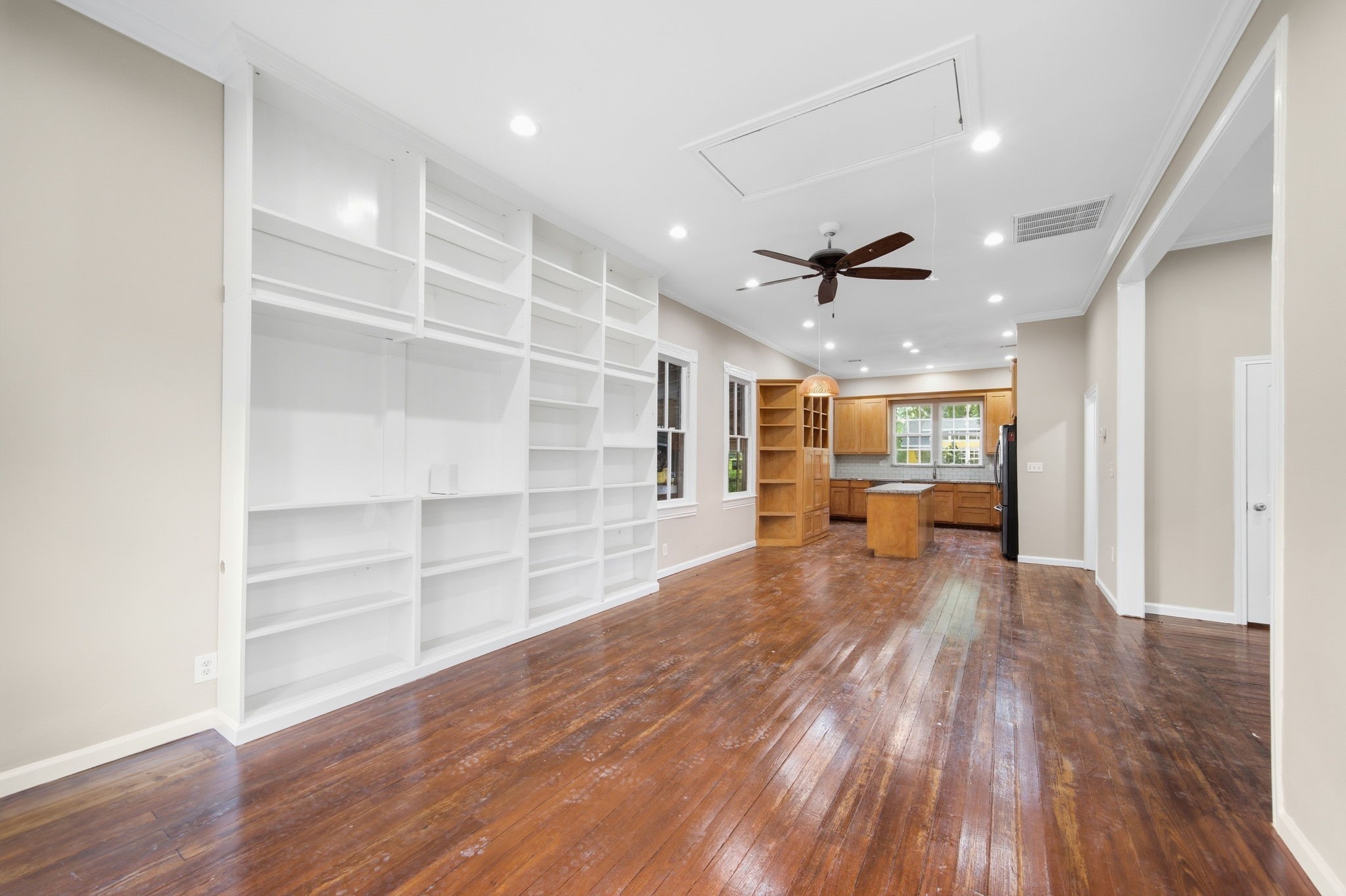 9919 Tebo Street Property Photo 12