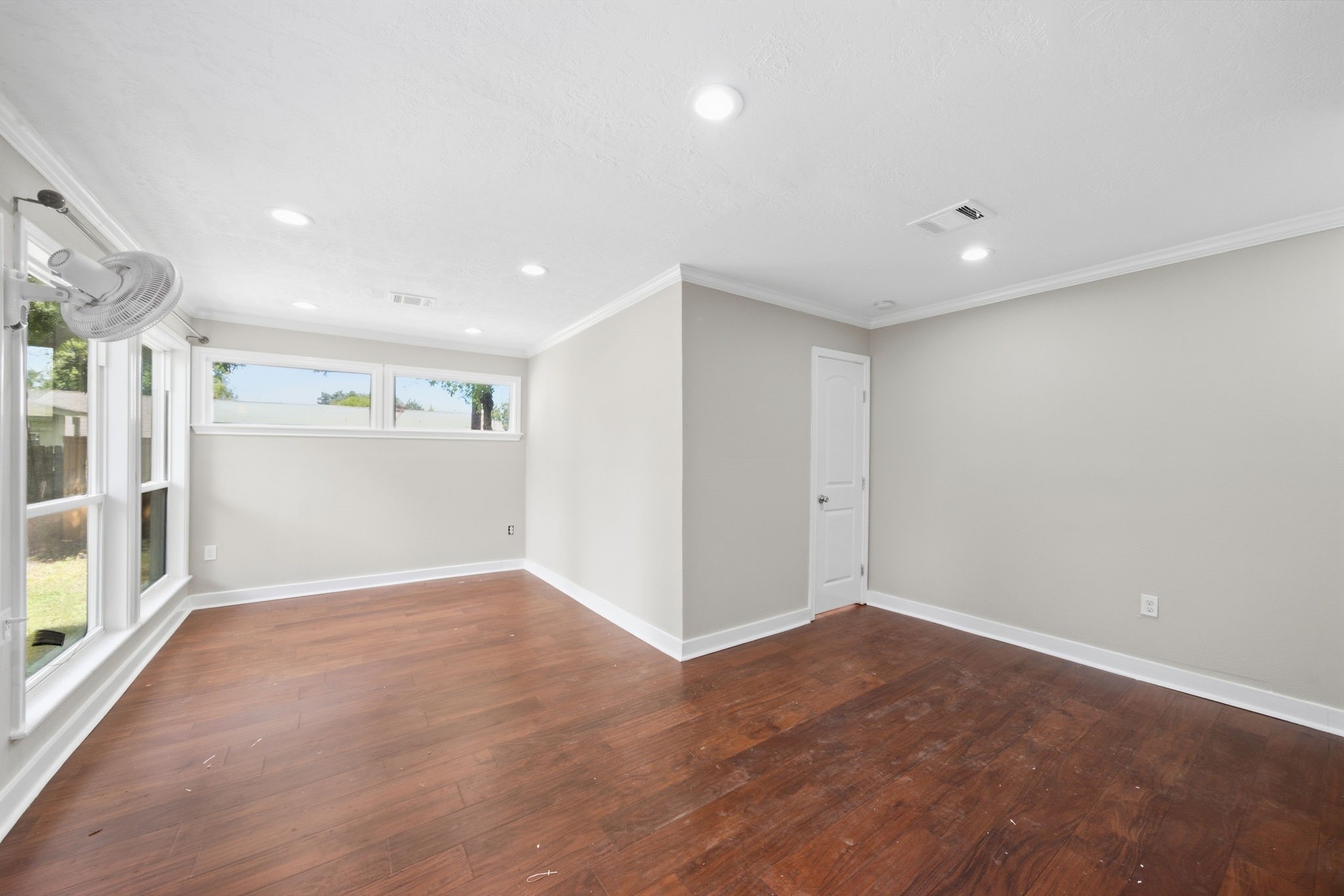 9919 Tebo Street Property Photo 17