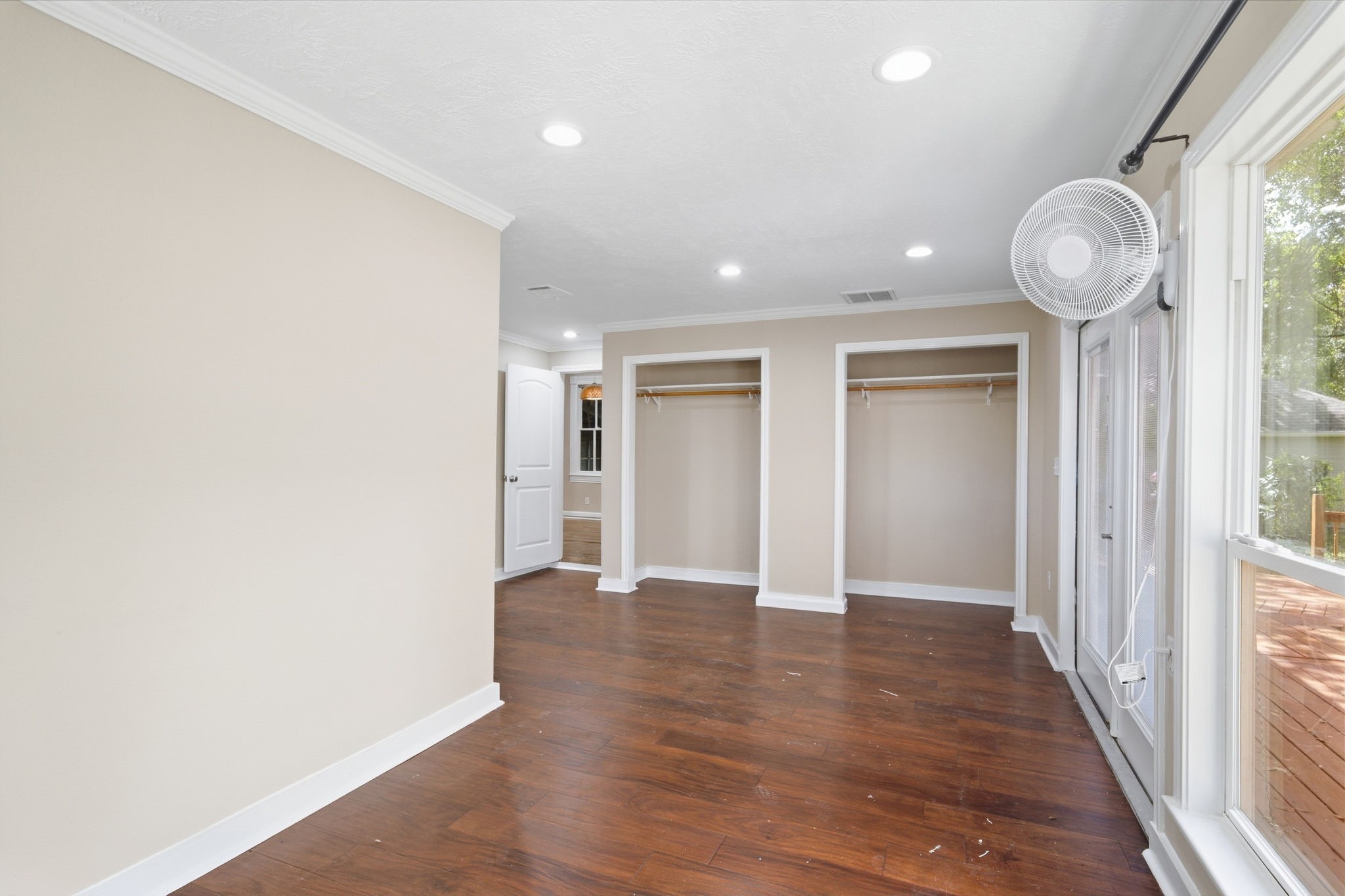 9919 Tebo Street Property Photo 18