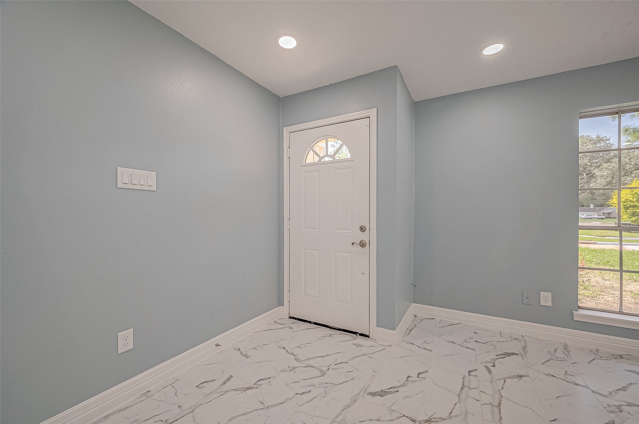 13914 Fawnbrake Drive Property Photo 5