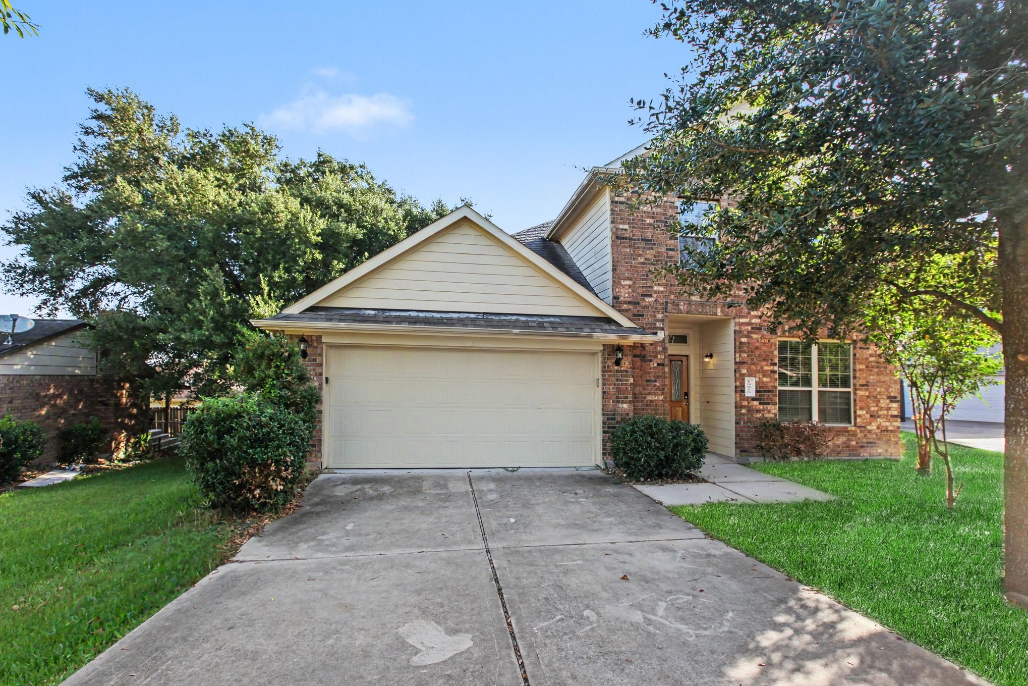 10810 Highpoint Lane Property Photo 1