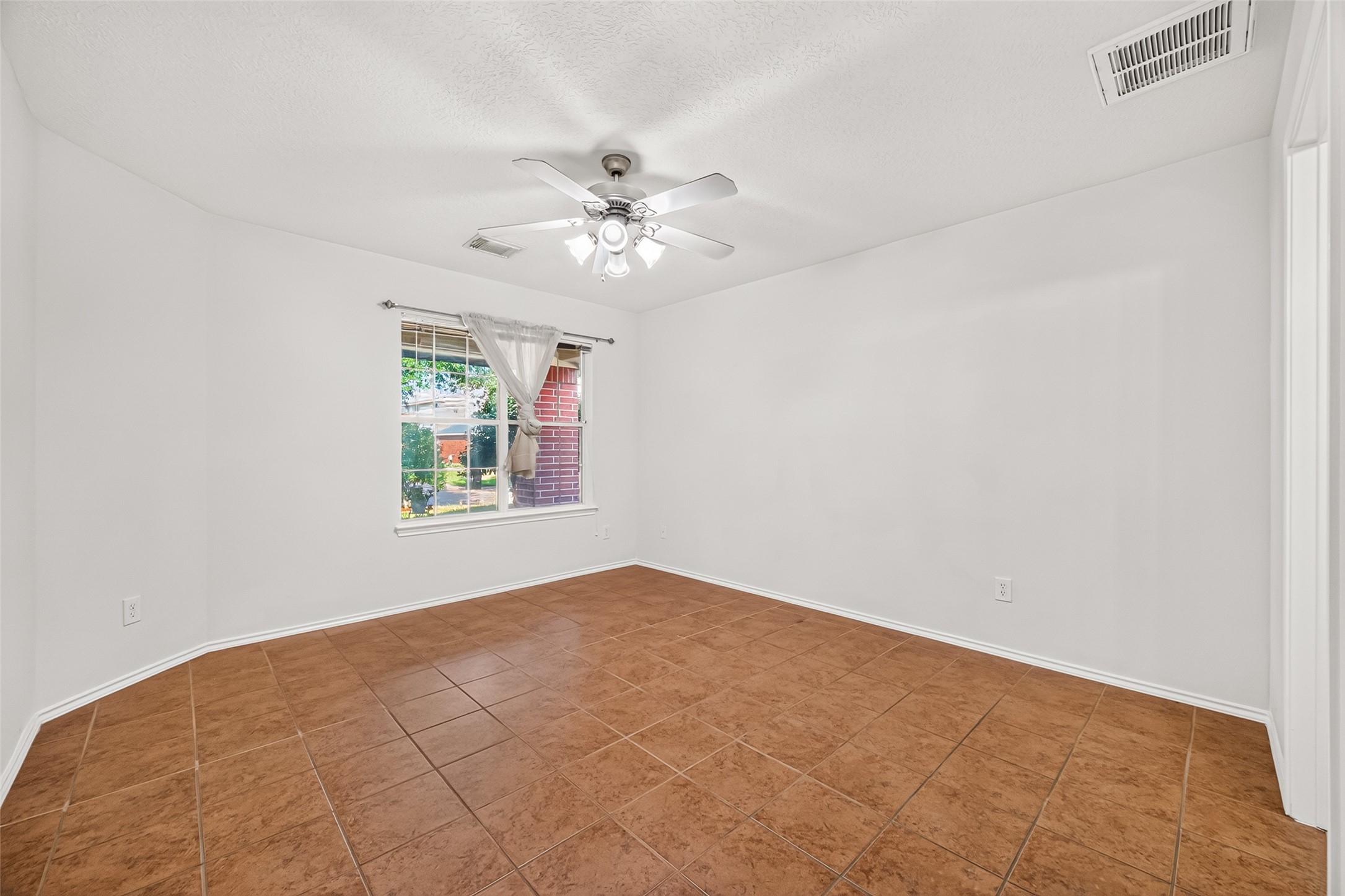 4718 Cypress Dawn Lane Property Photo 16