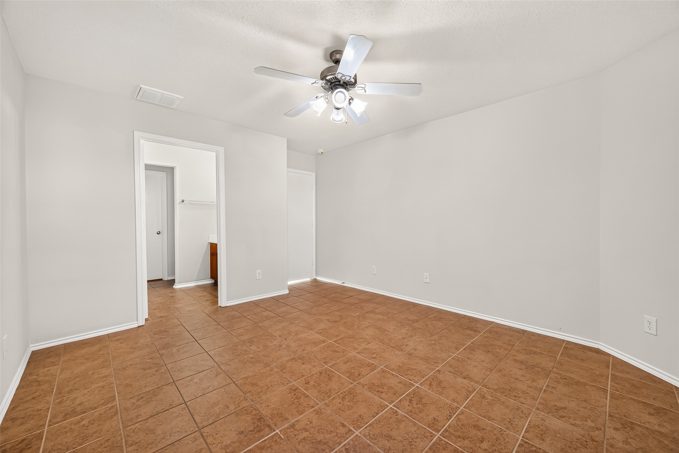 4718 Cypress Dawn Lane Property Photo 17