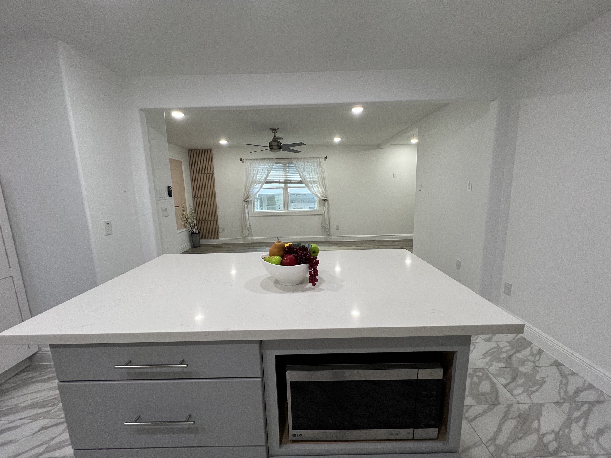 828 1/2 Allston Street Property Photo 8