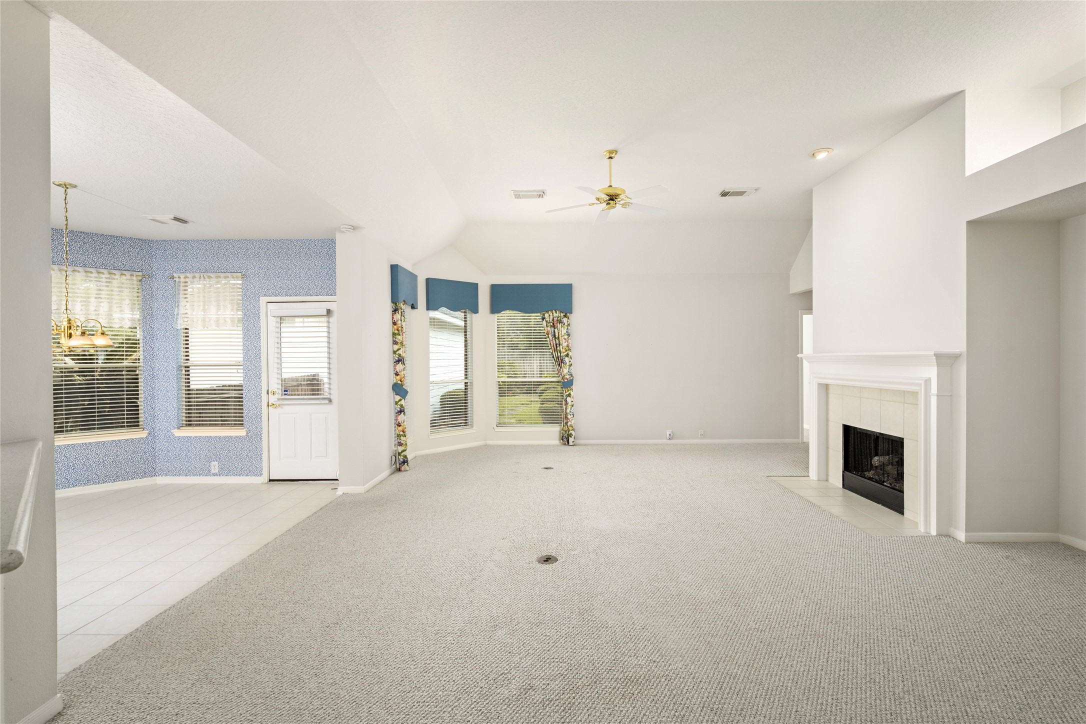 19311 Red Canyon Lane Property Photo 10