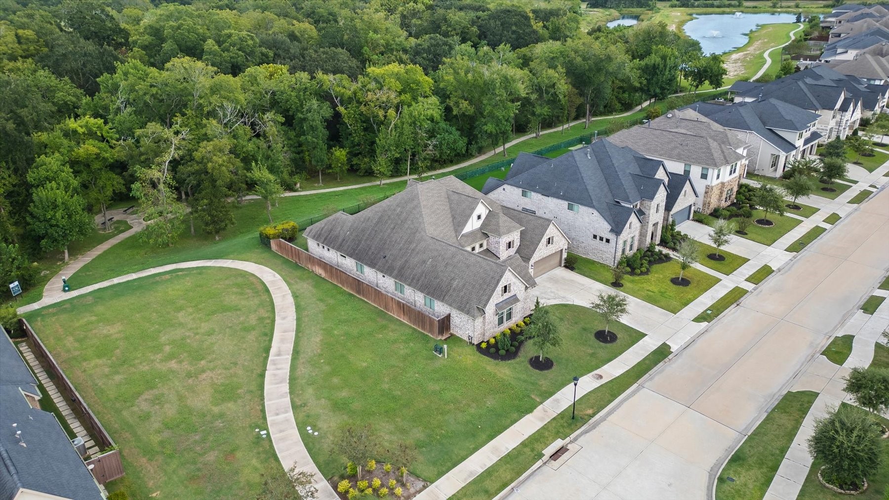 1219 Mcmurtry Ridge Drive Property Photo 4