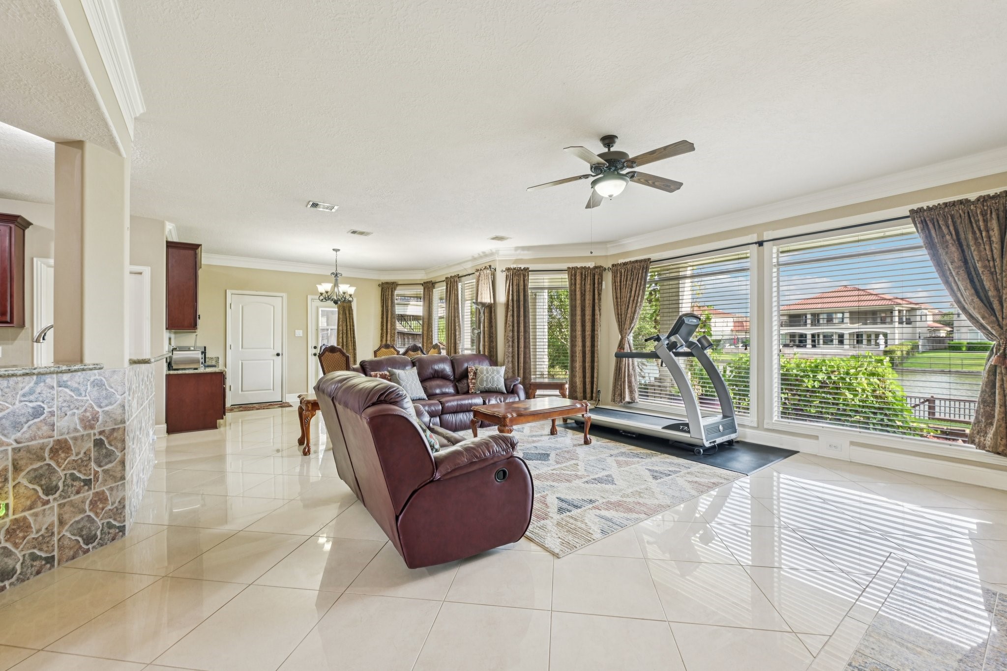 18927 Camillo Court Property Photo 8