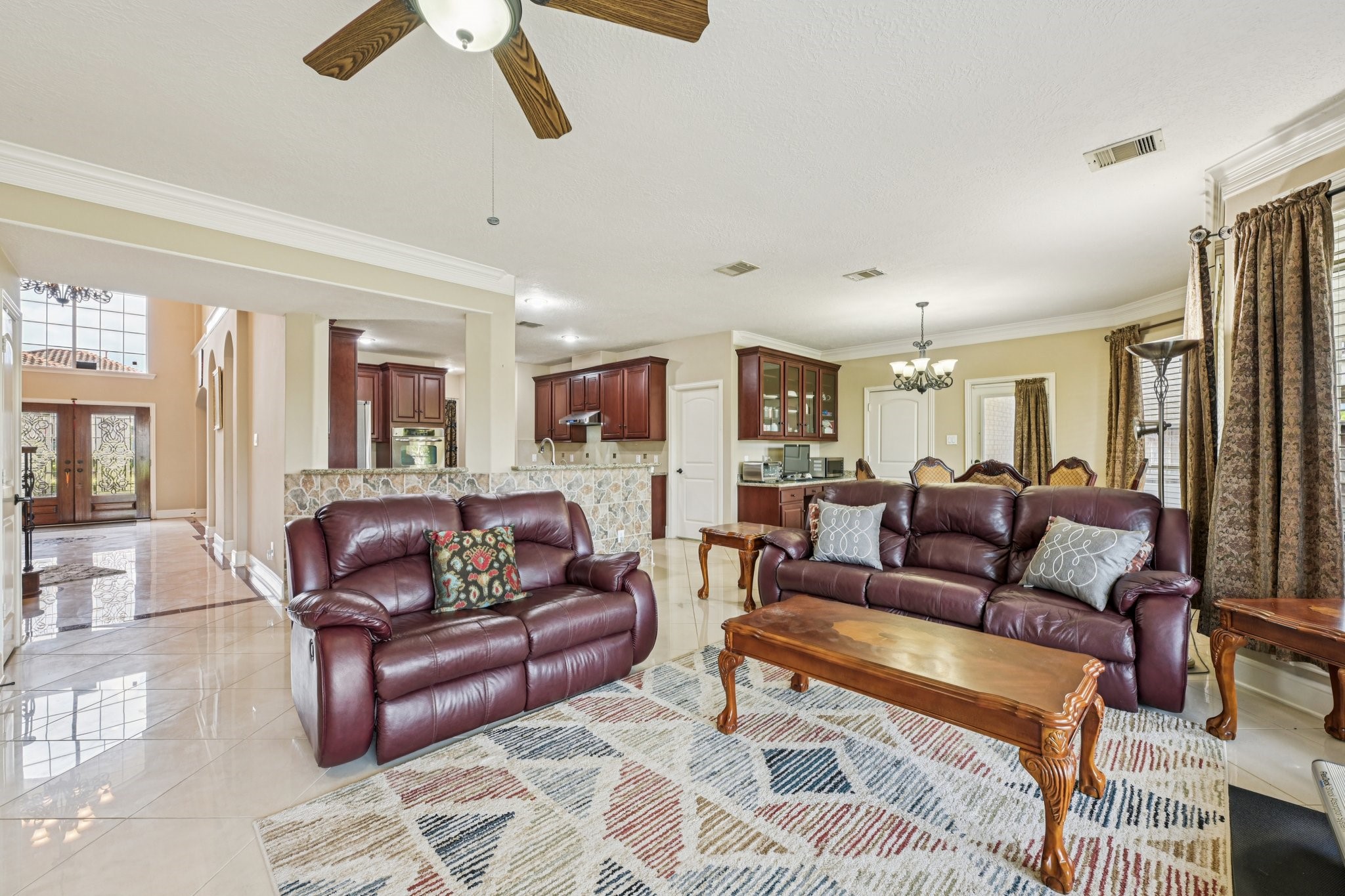 18927 Camillo Court Property Photo 9