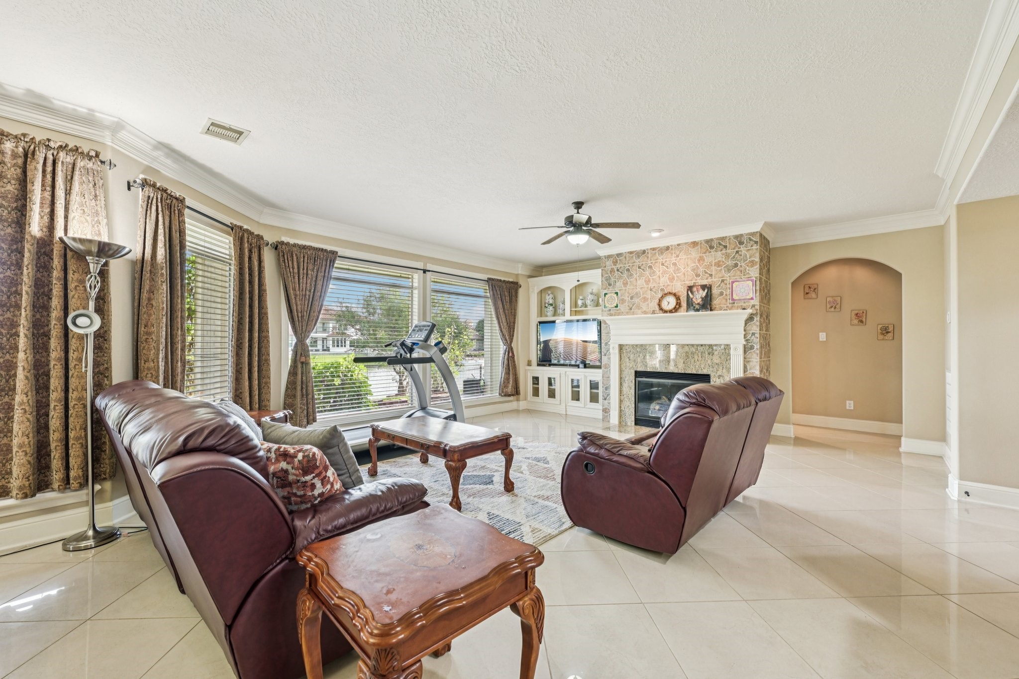 18927 Camillo Court Property Photo 11