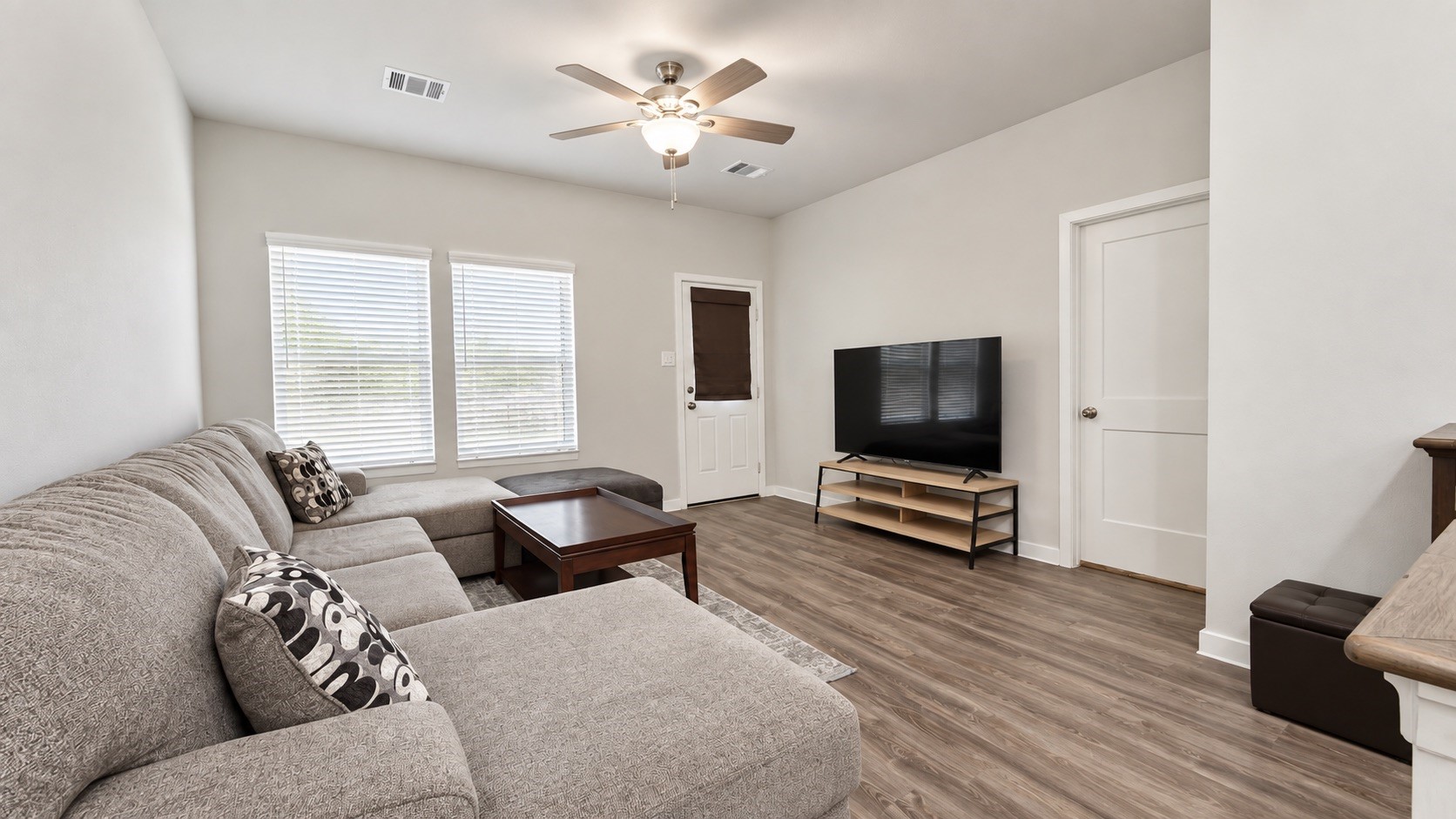 17327 King Eider Rd Property Photo 6