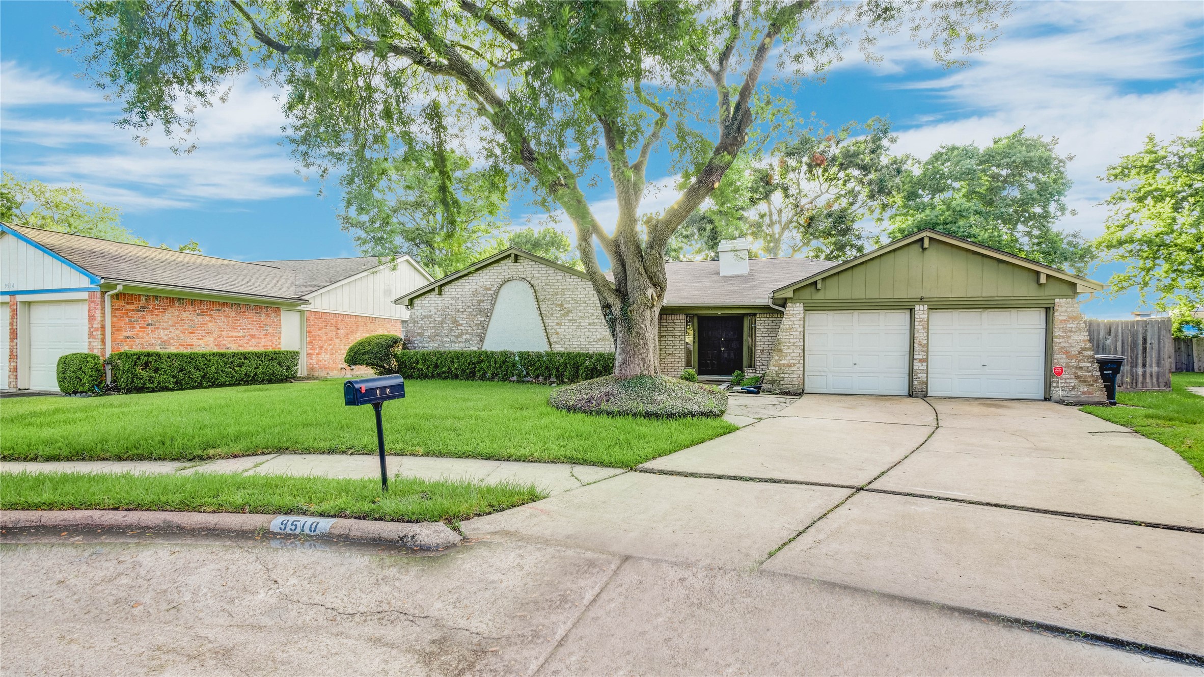 9510 Huntington Way Drive Property Photo 3