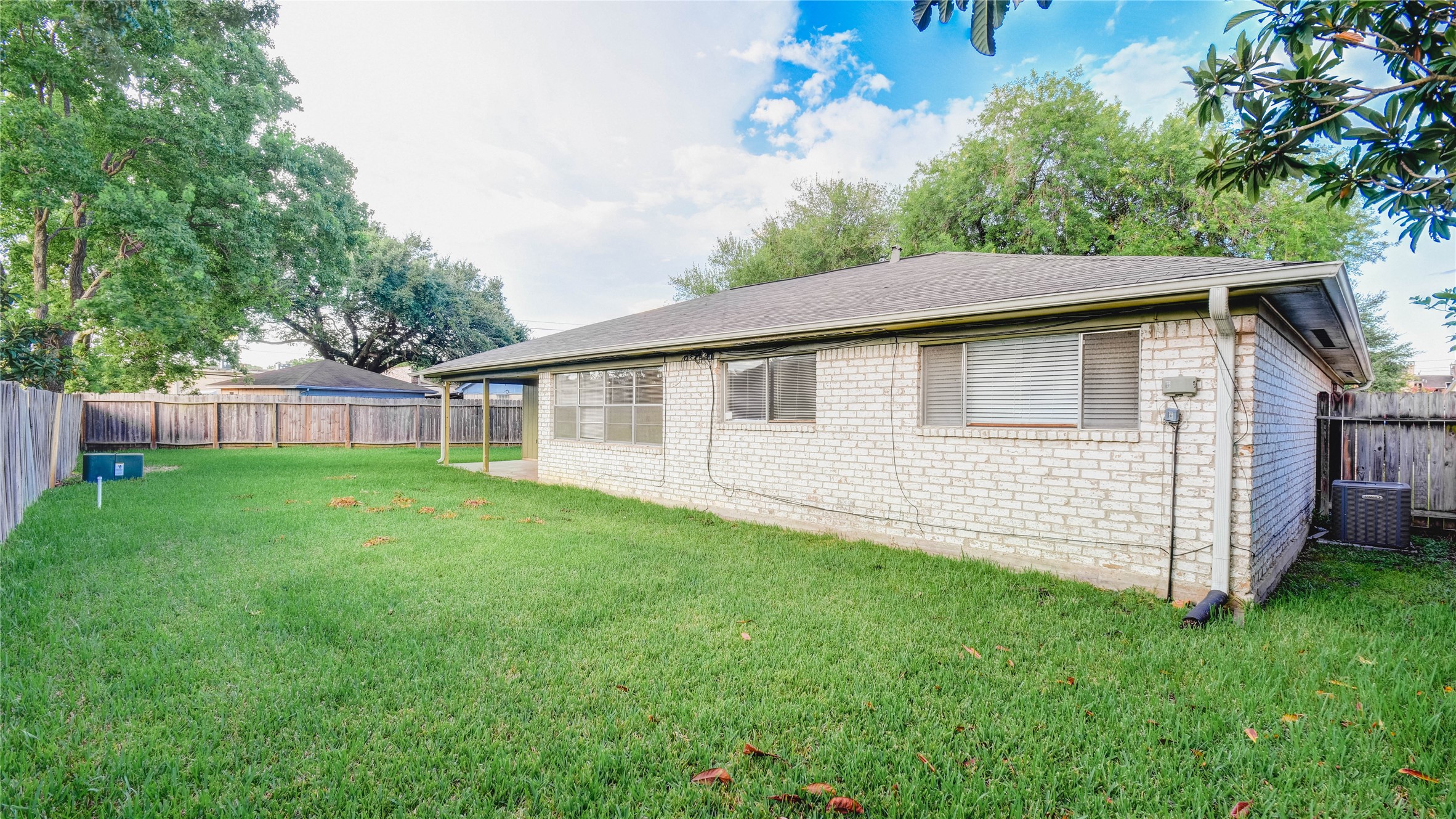 9510 Huntington Way Drive Property Photo 4