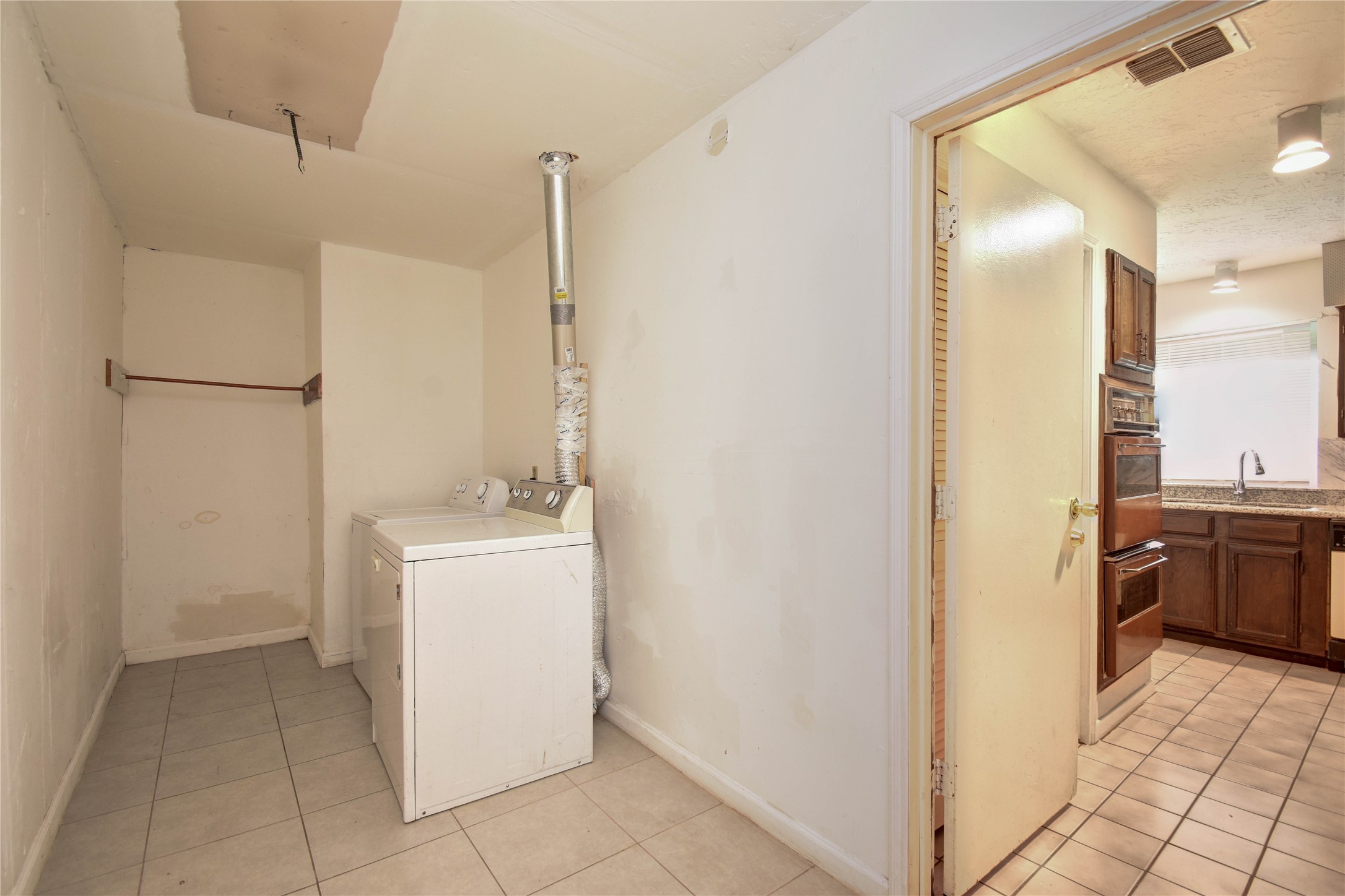 9510 Huntington Way Drive Property Photo 26