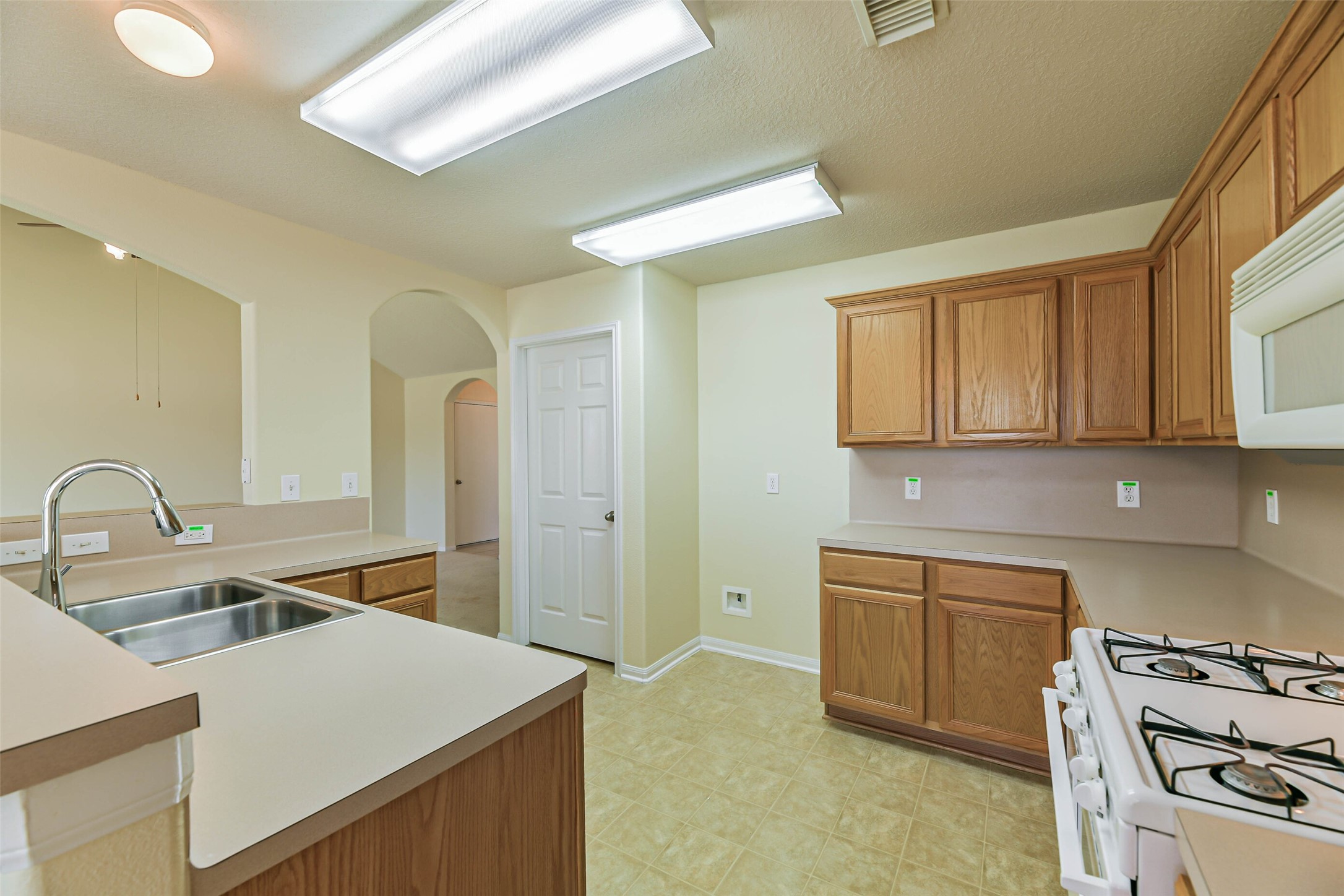 5329 Morgan Oak Drive Property Photo 10