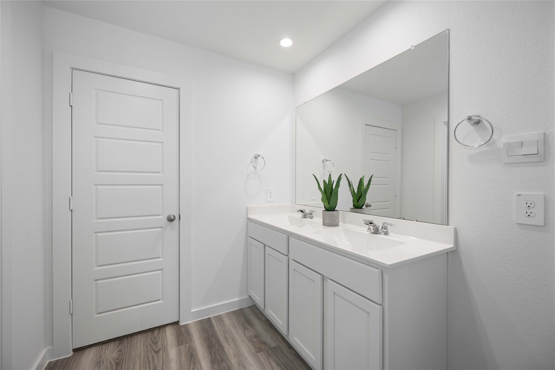 2914 Amherst Meadow Lane Property Photo 21