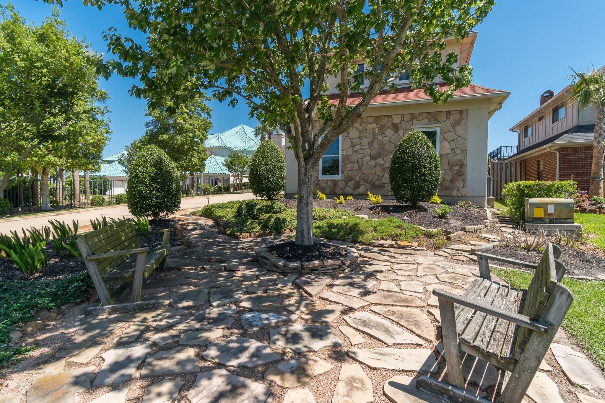 102 Twin Oaks Way Property Photo 6
