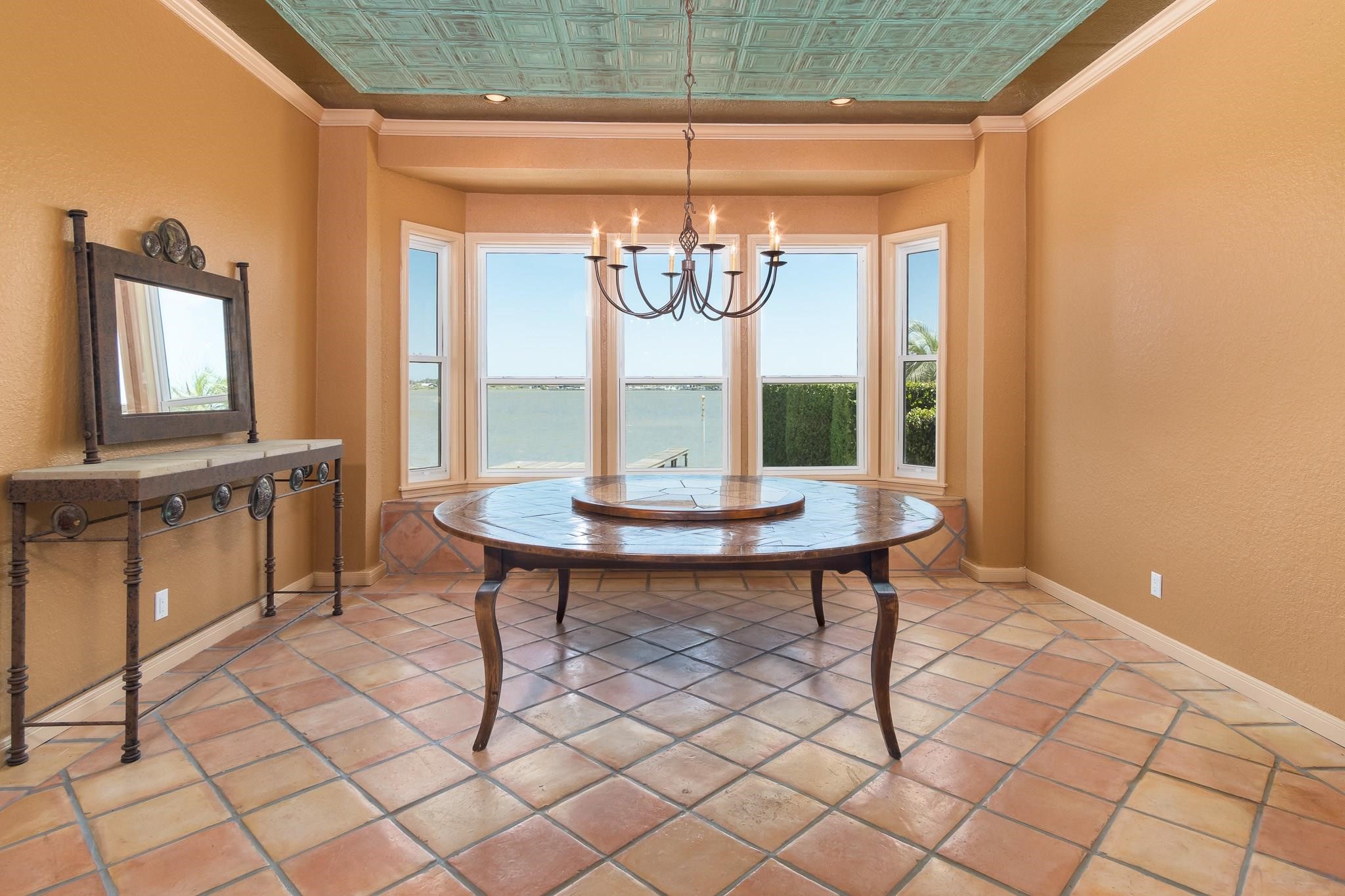 102 Twin Oaks Way Property Photo 14