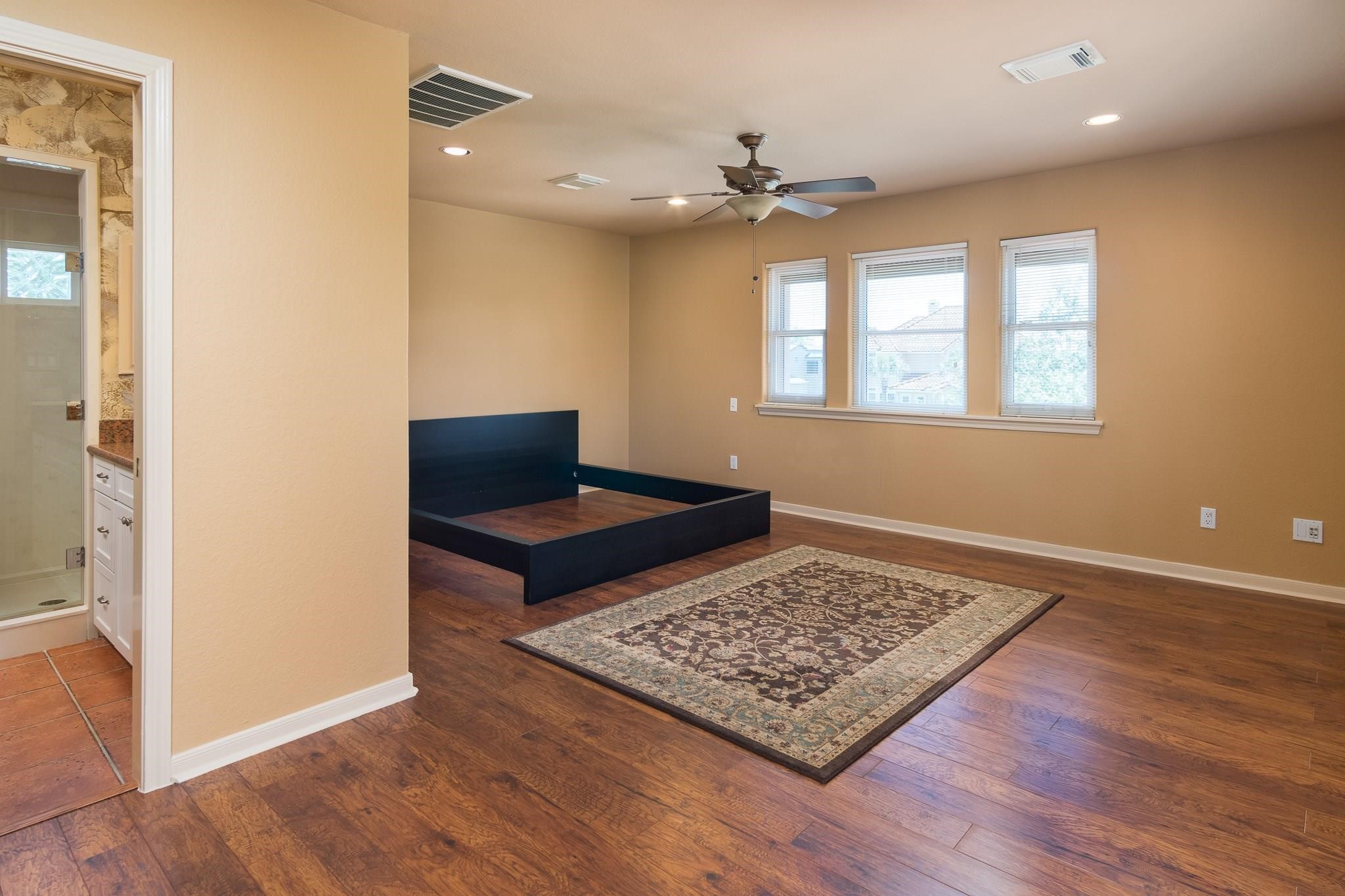 102 Twin Oaks Way Property Photo 32