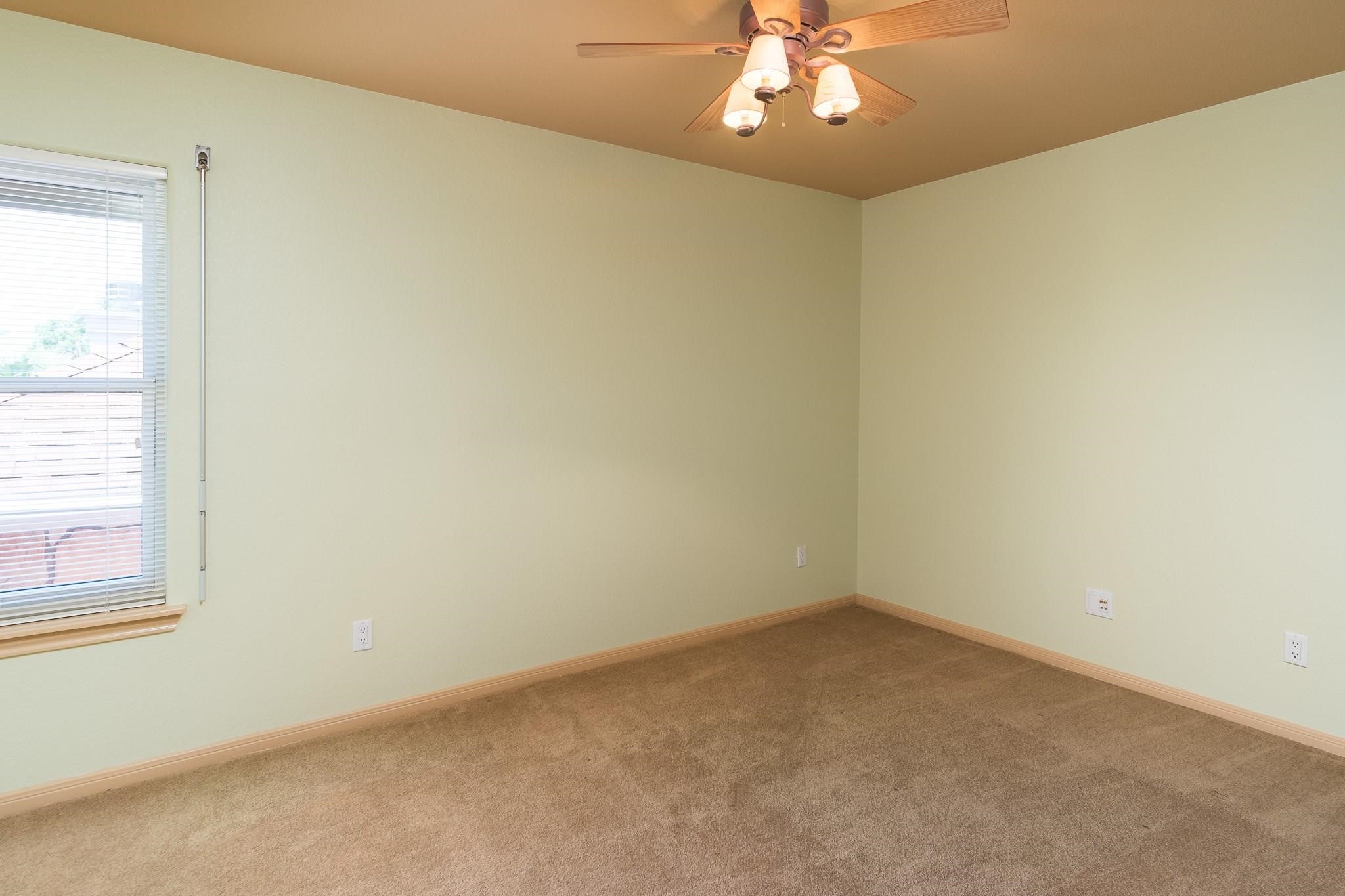 102 Twin Oaks Way Property Photo 33