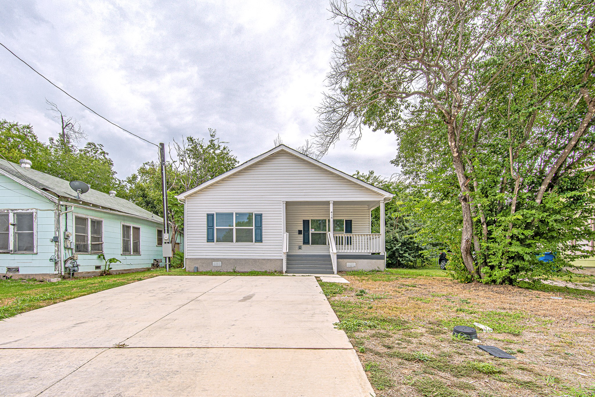 414 Canton Property Photo 1