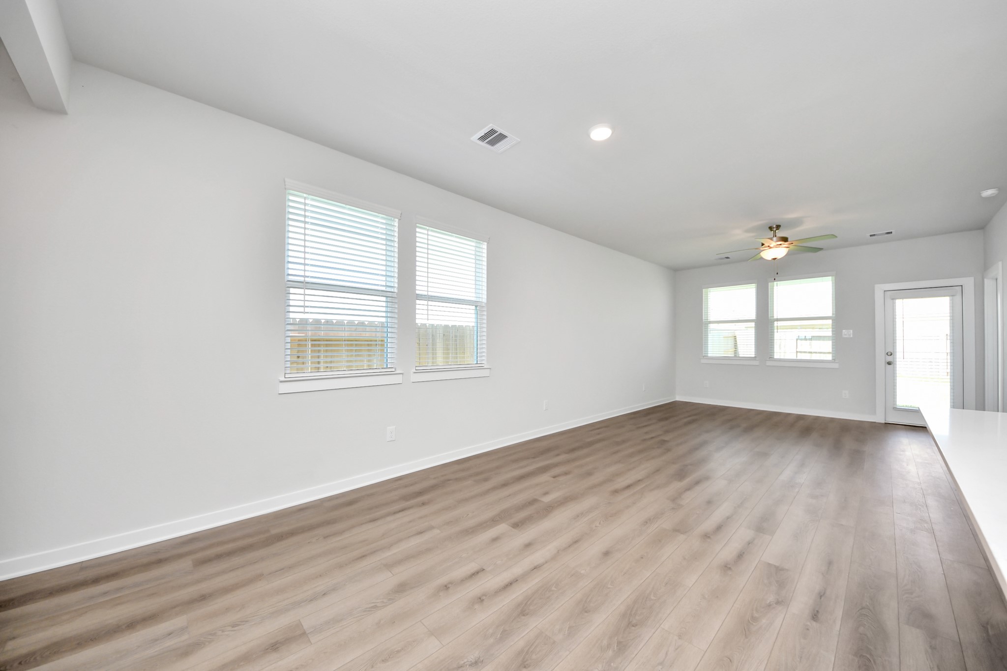 1027 Arbor Drive Property Photo 8