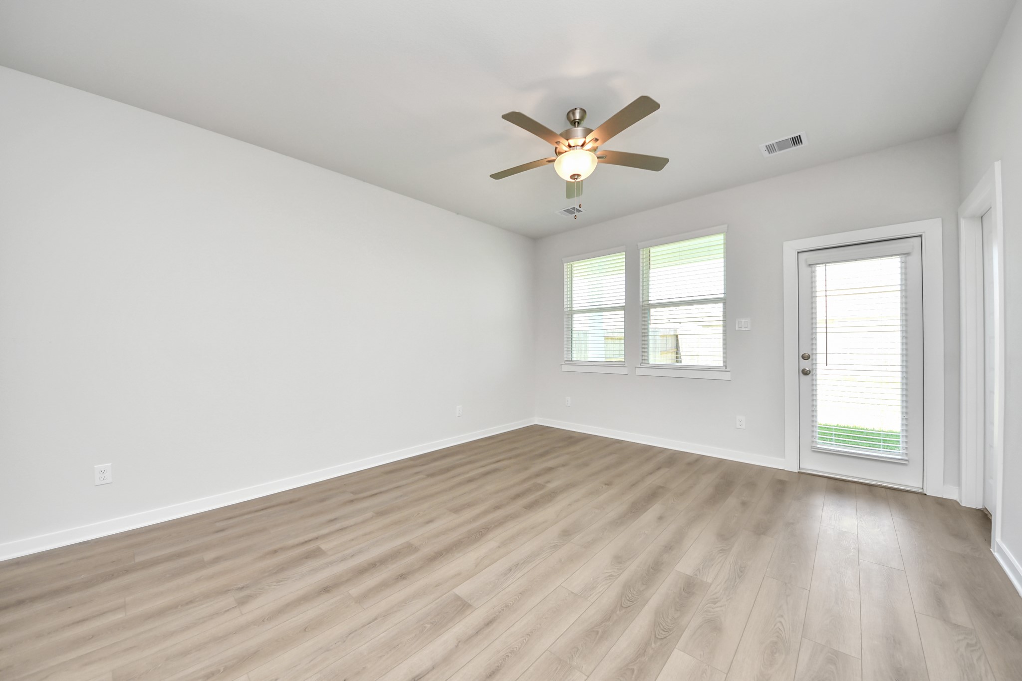 1027 Arbor Drive Property Photo 9