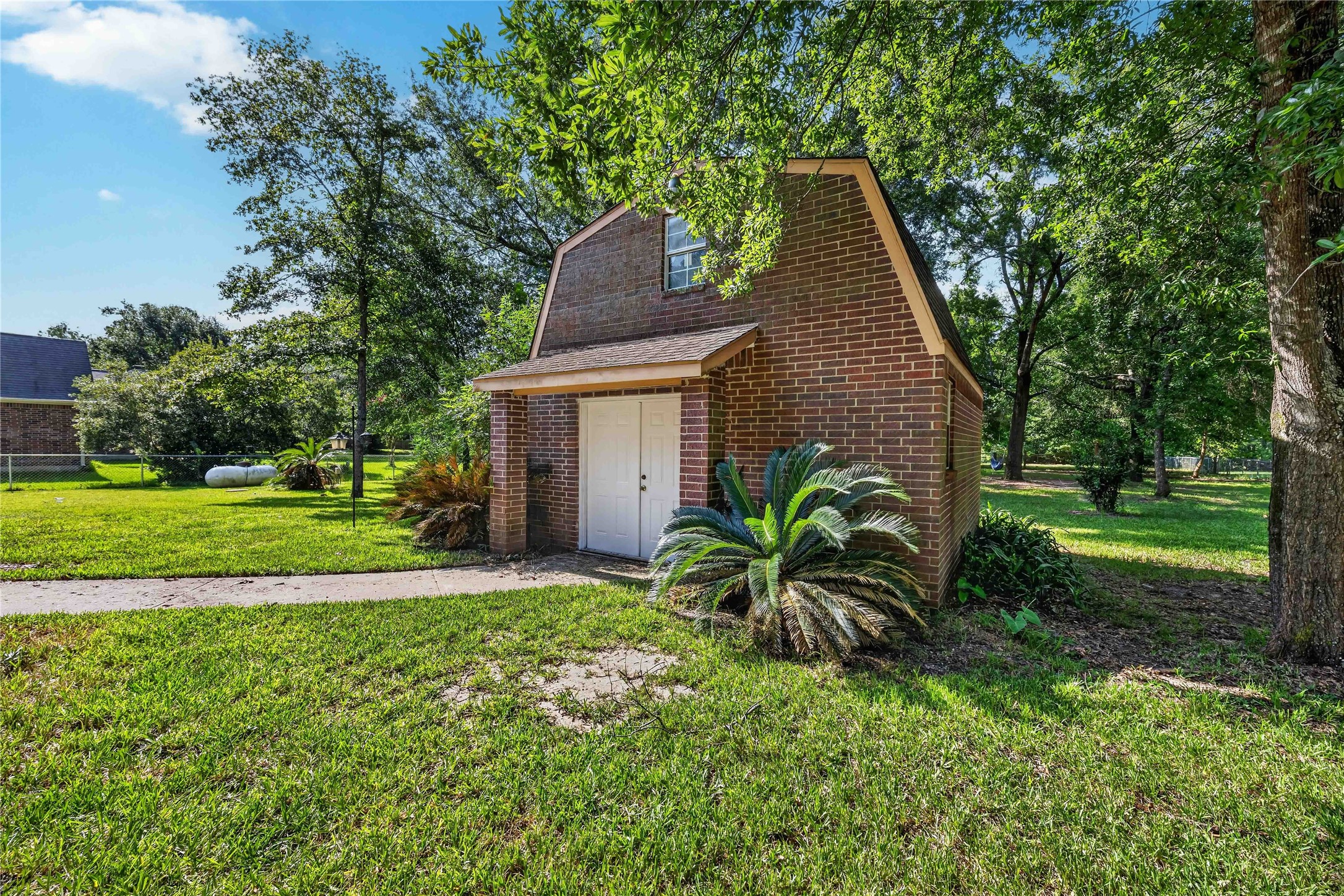 22962 Volga Drive Property Photo 28