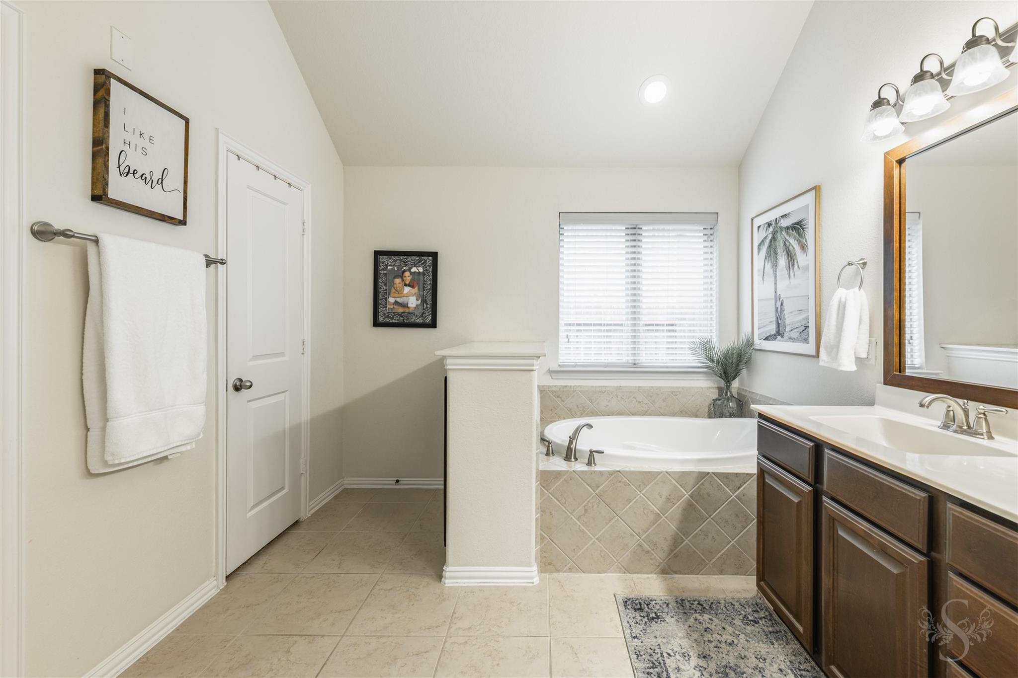 6003 Hedgepark Drive Property Photo 33