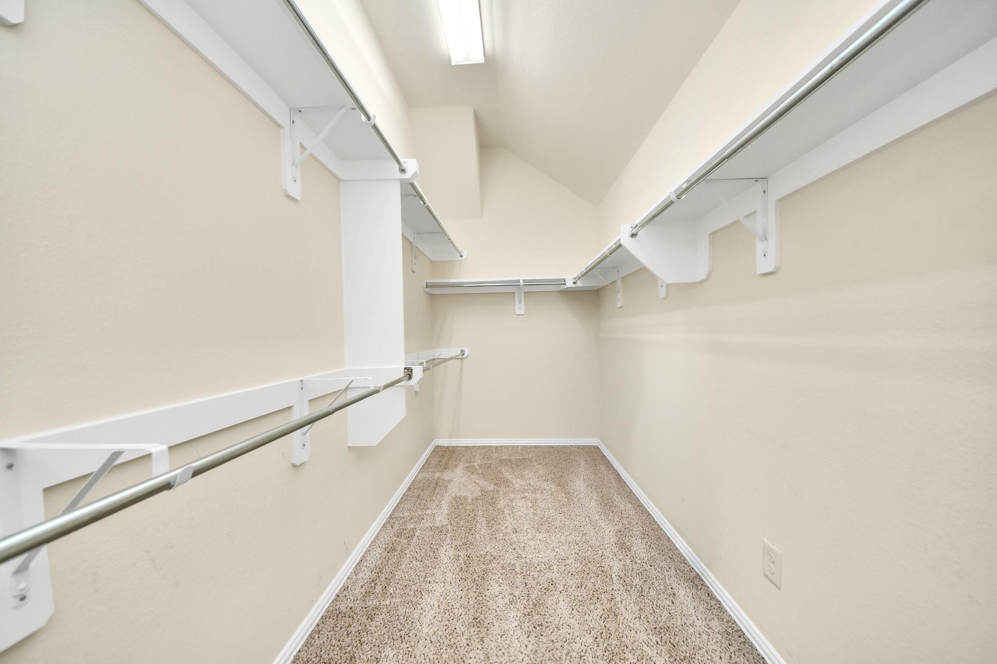 6003 Hedgepark Drive Property Photo 34