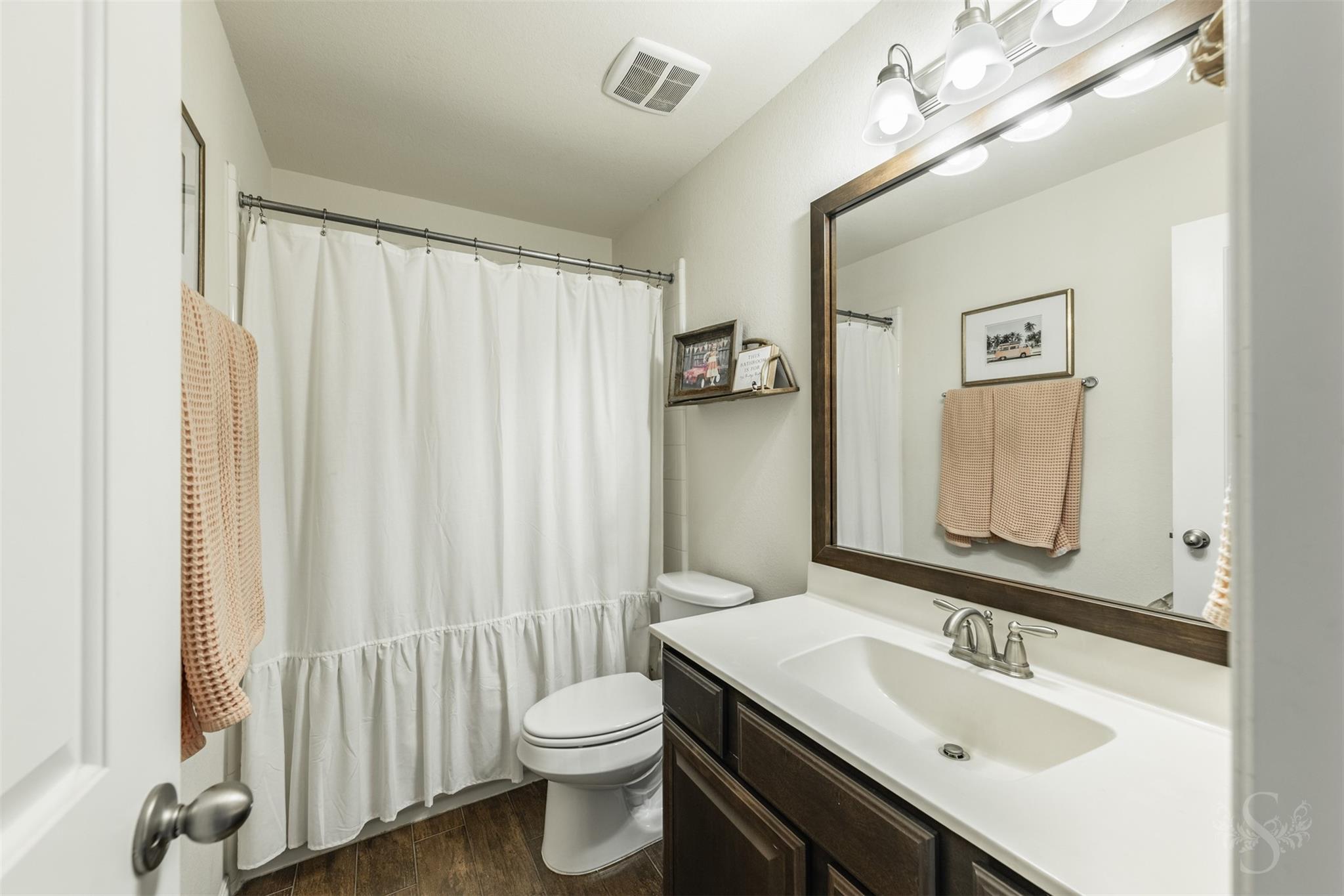 6003 Hedgepark Drive Property Photo 44