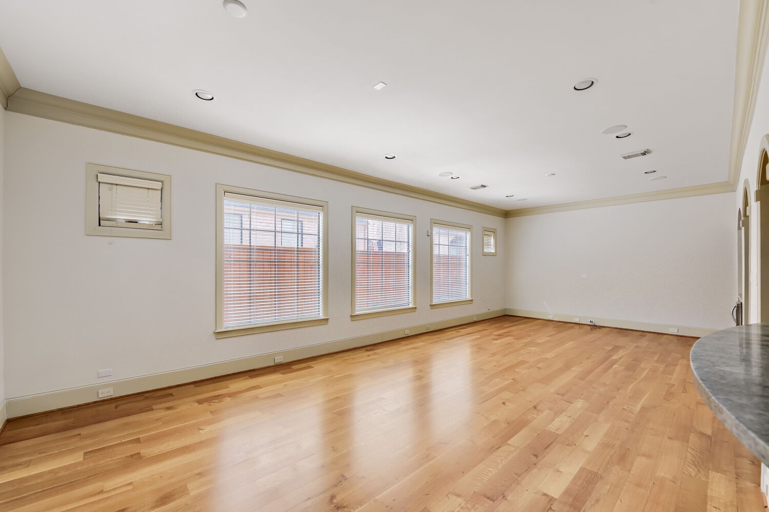 2217 Nantucket Drive Property Photo 9