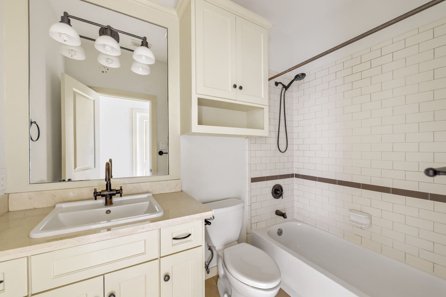 2217 Nantucket Drive Property Photo 29