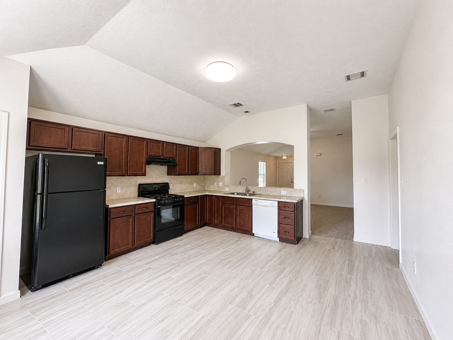 1711 Dixon Lane Property Photo 6