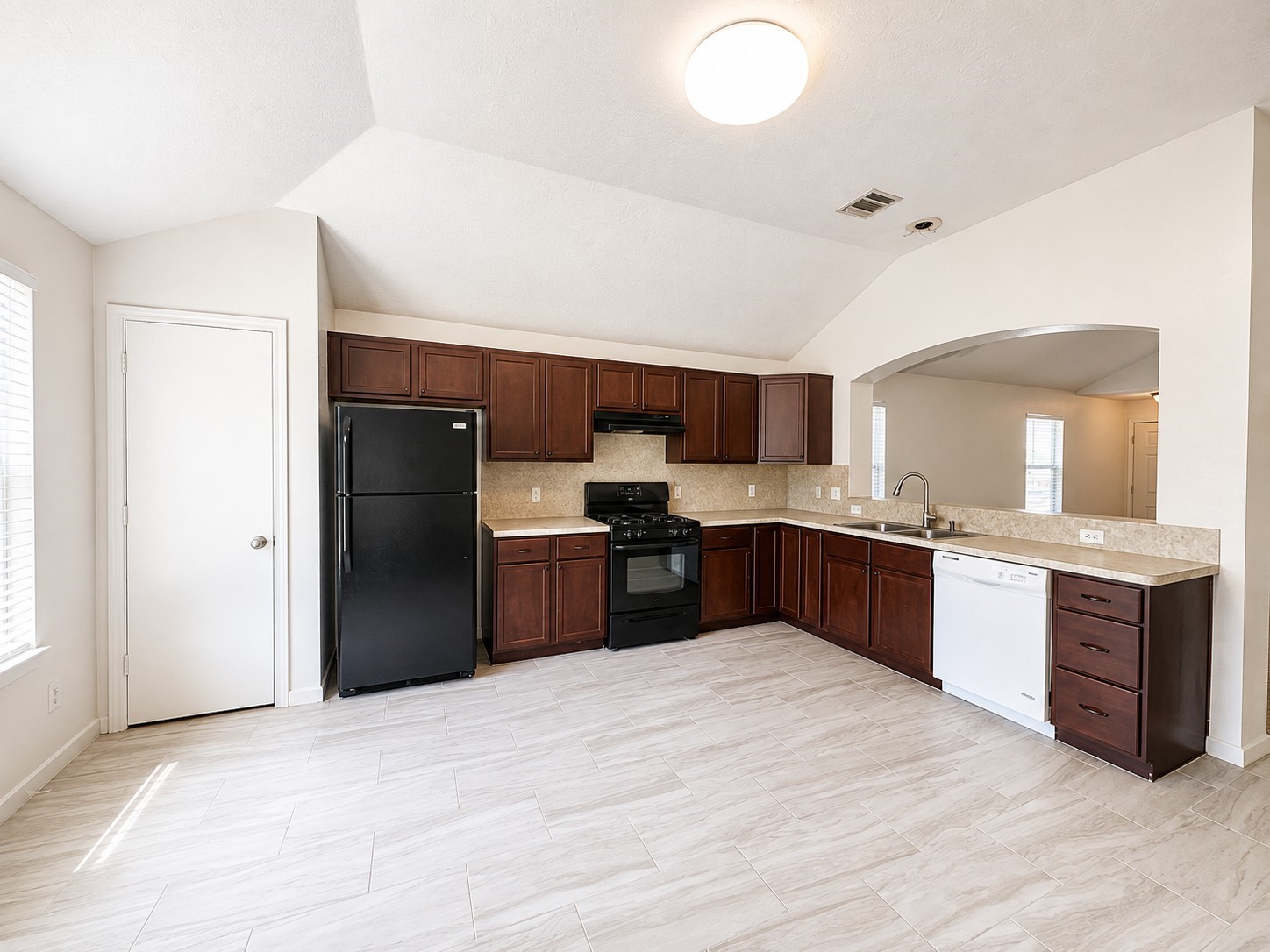 1711 Dixon Lane Property Photo 7