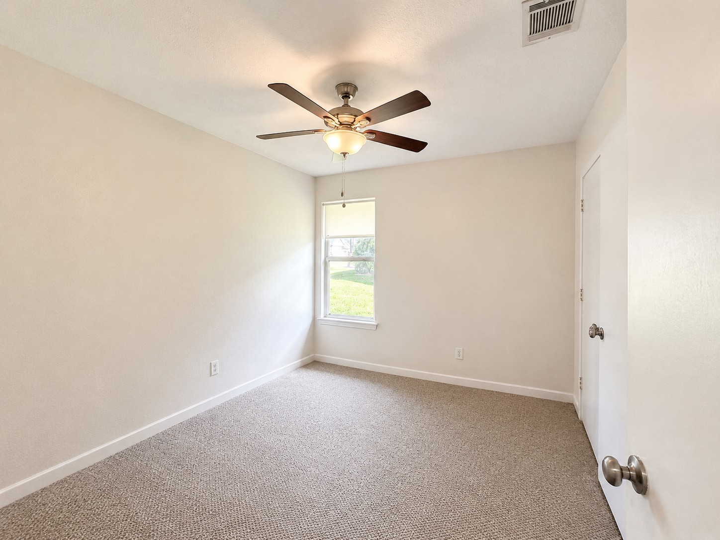 1711 Dixon Lane Property Photo 16
