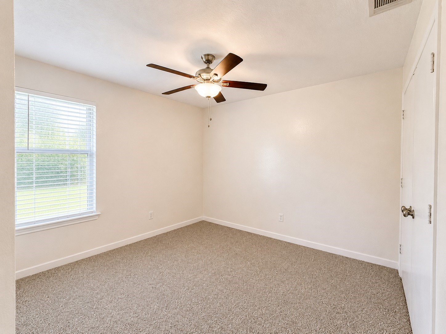 1711 Dixon Lane Property Photo 18