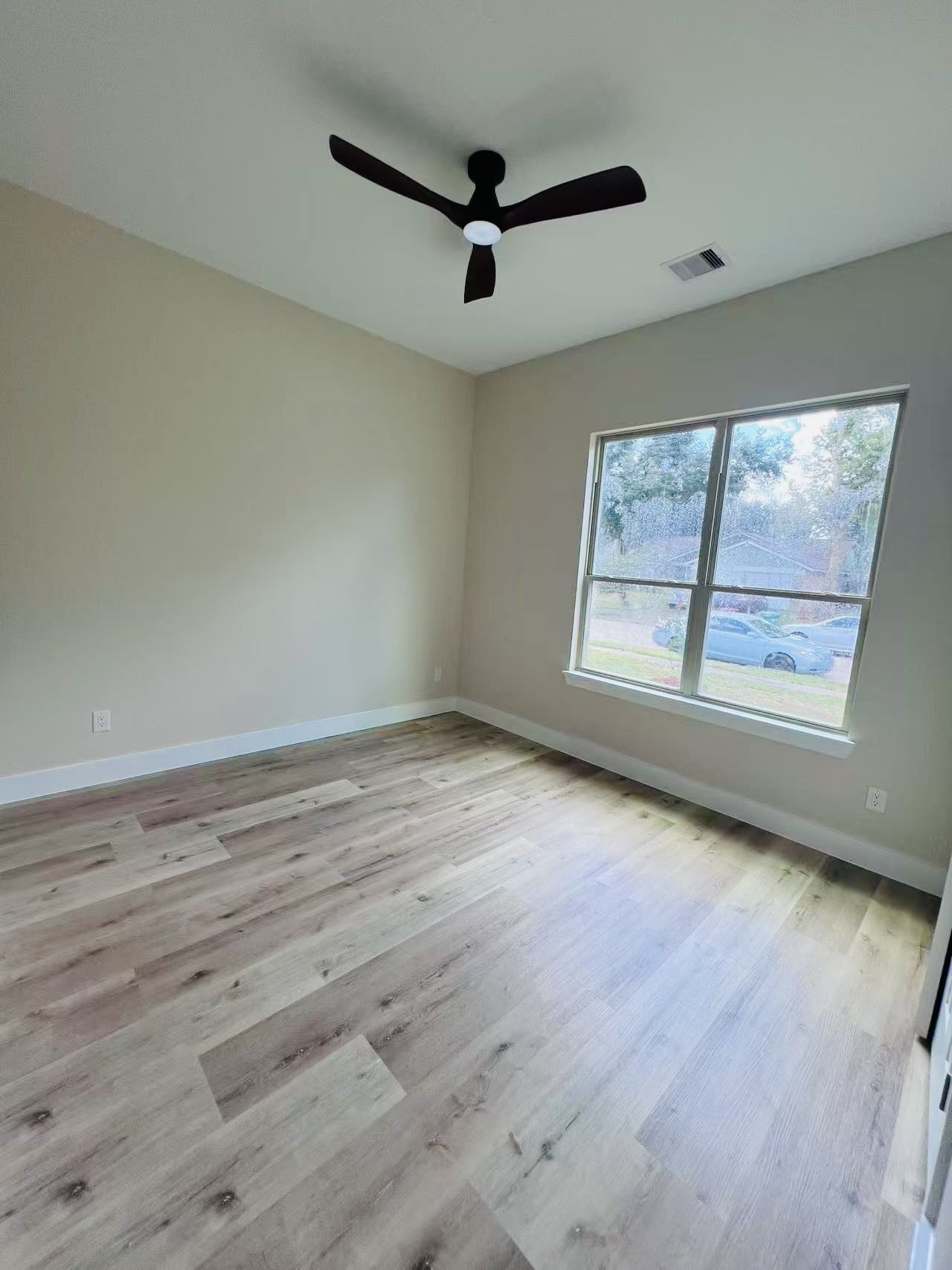 21422 Park Run Drive Property Photo 10