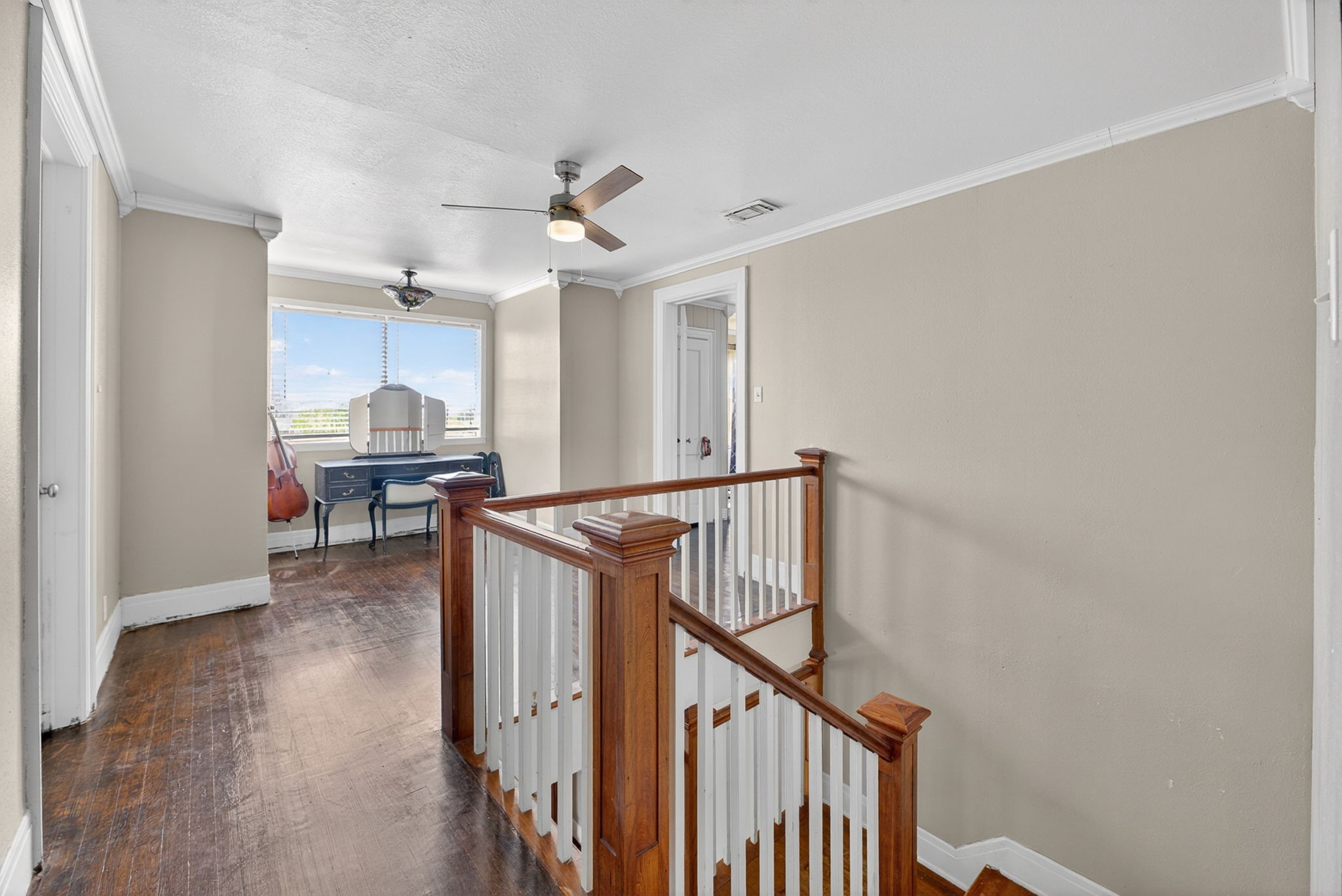 119 E Houston Street Property Photo 22