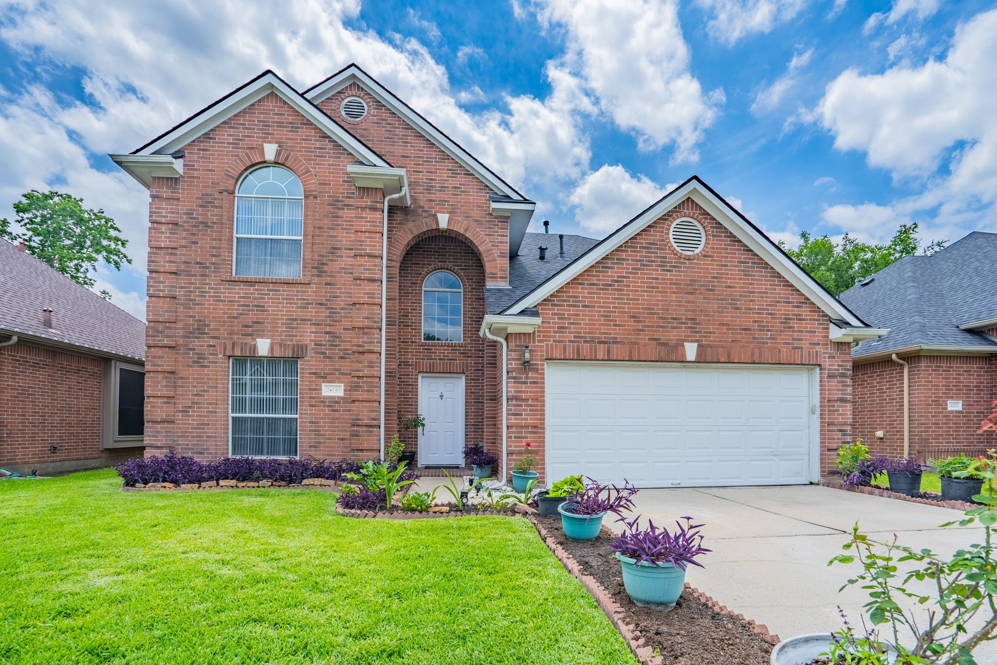 24139 Spring Sunset Drive Property Photo 1