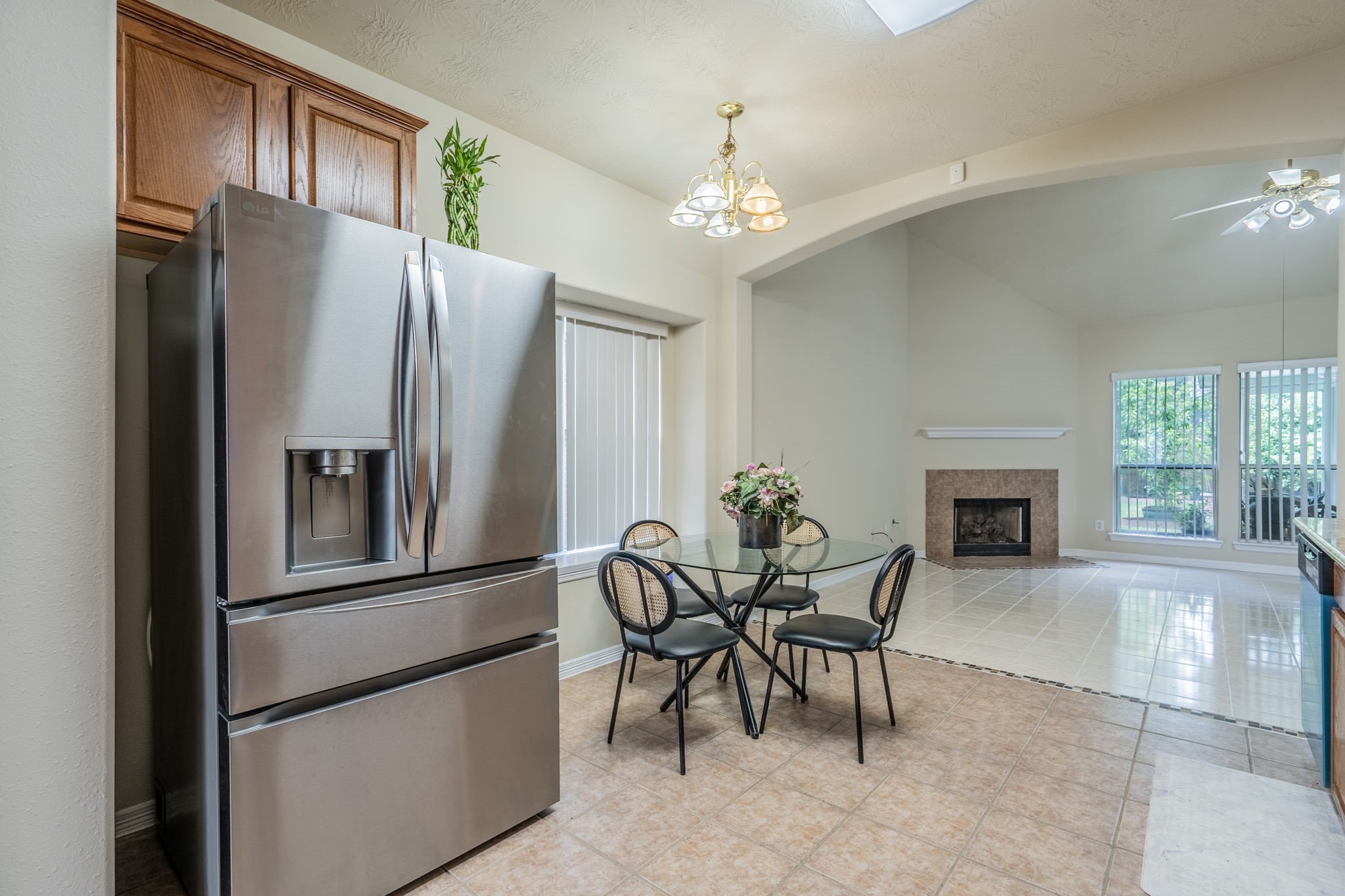 24139 Spring Sunset Drive Property Photo 7