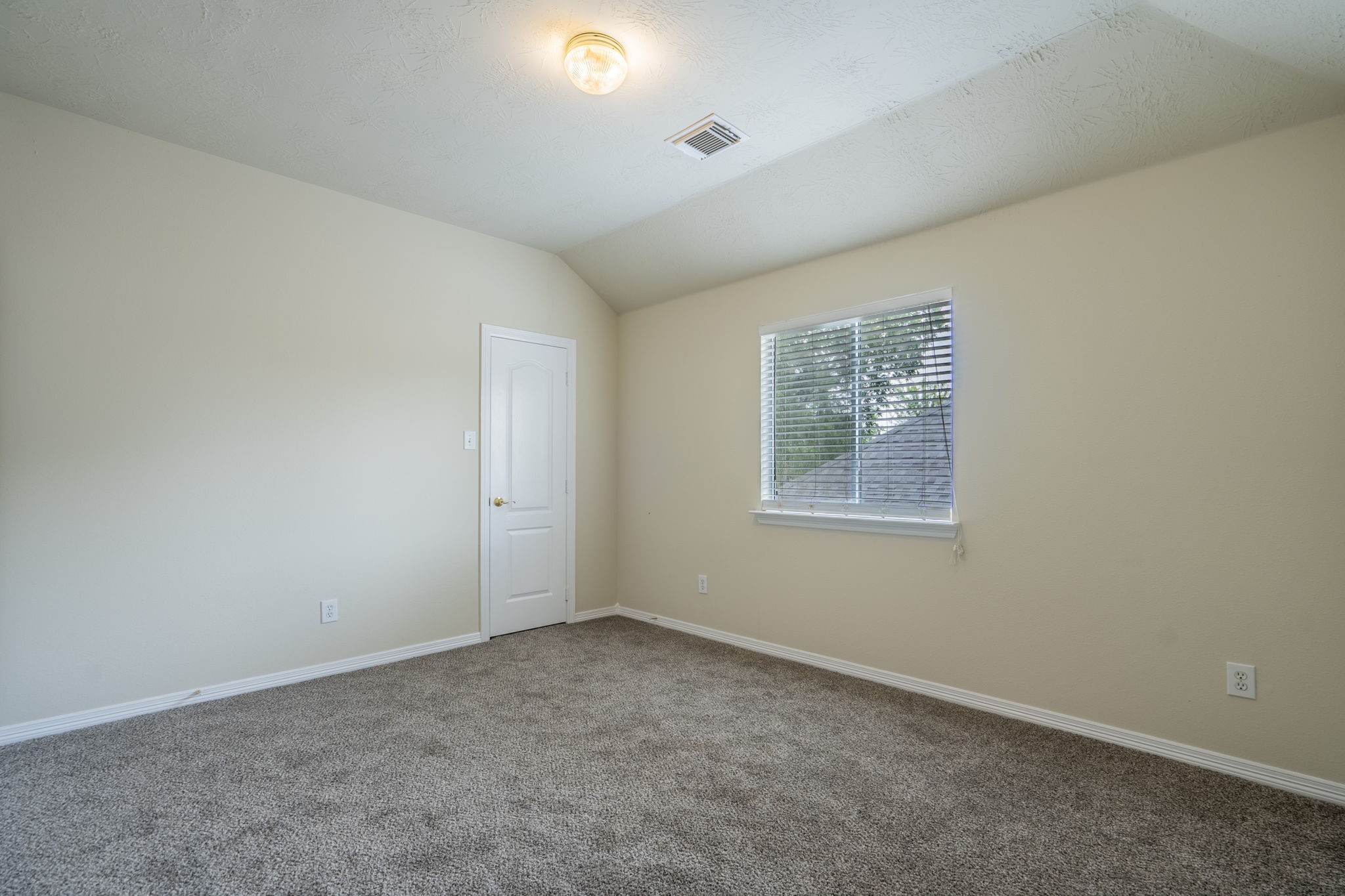 24139 Spring Sunset Drive Property Photo 21