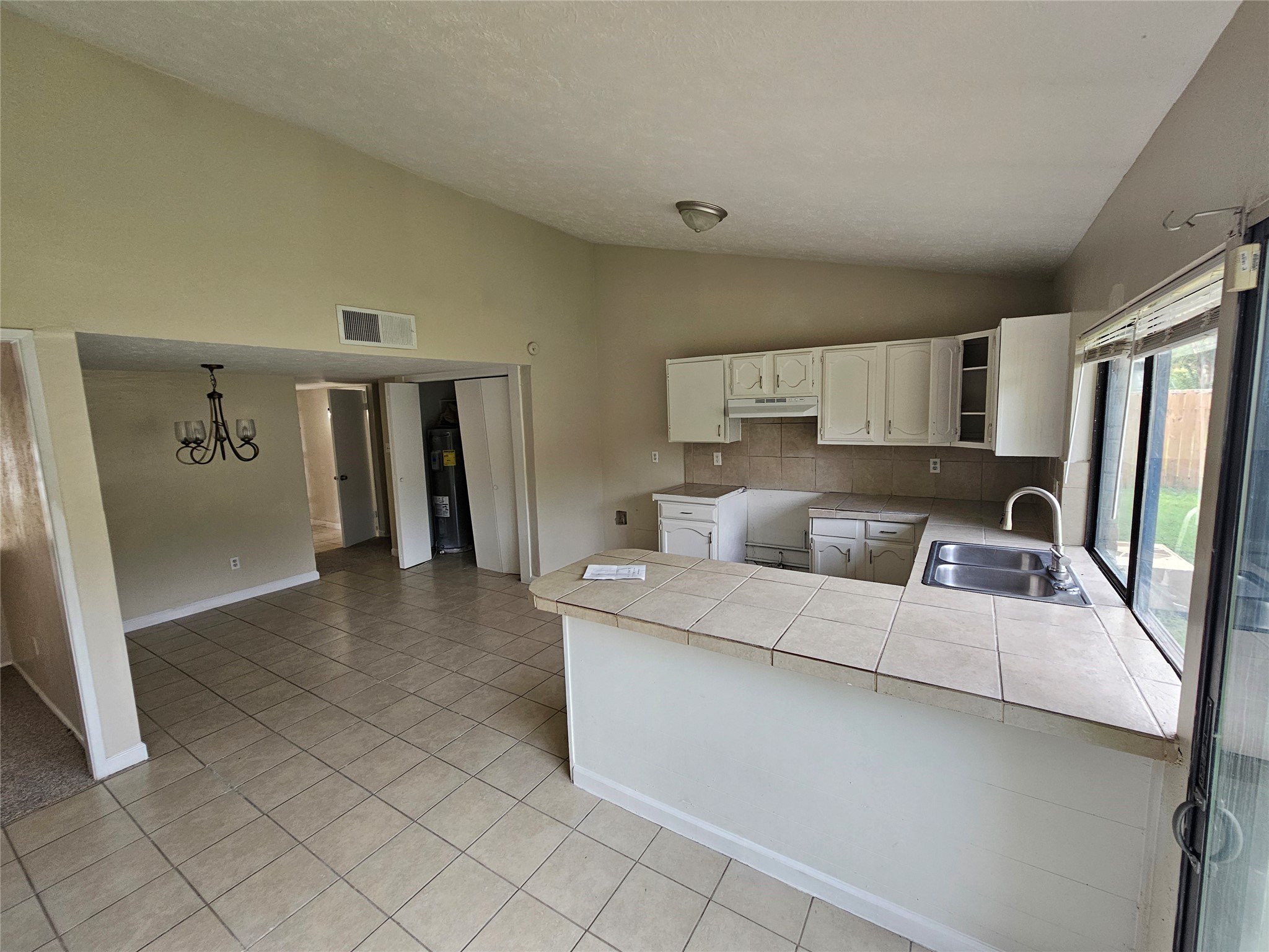 22706 Hawkwood Drive Property Photo 5
