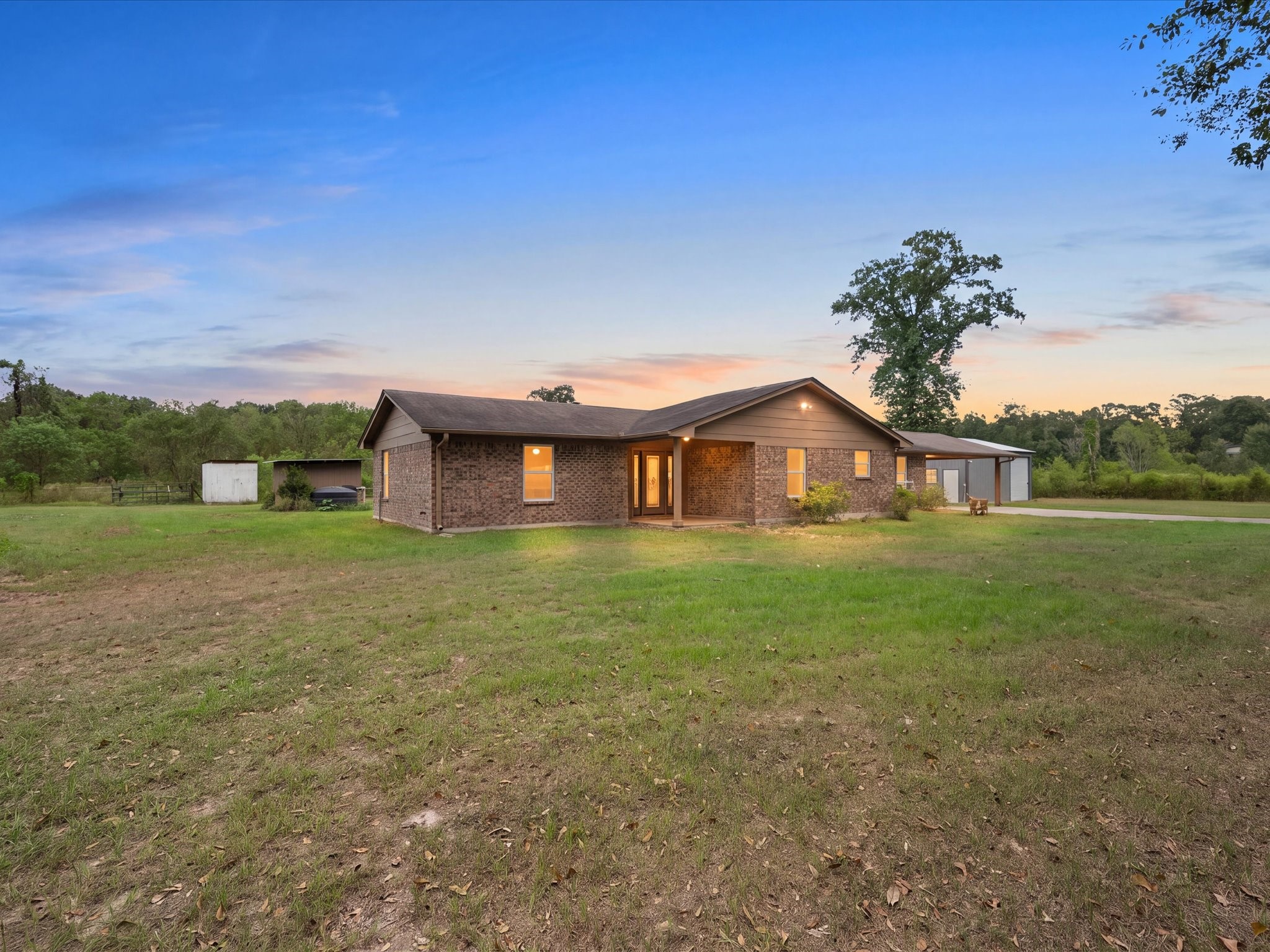 15493 Stoltje Drive Property Photo 3