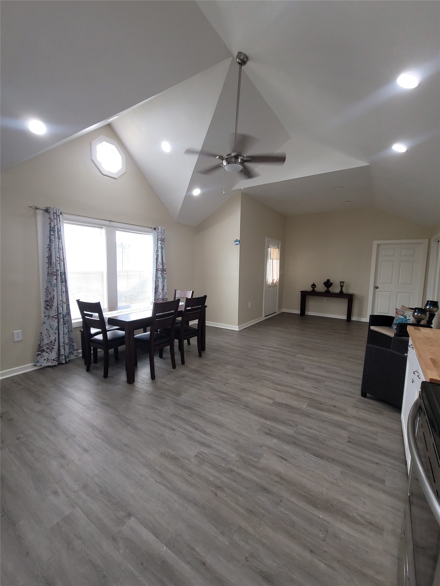 238 Ladyfish Road Property Photo 7