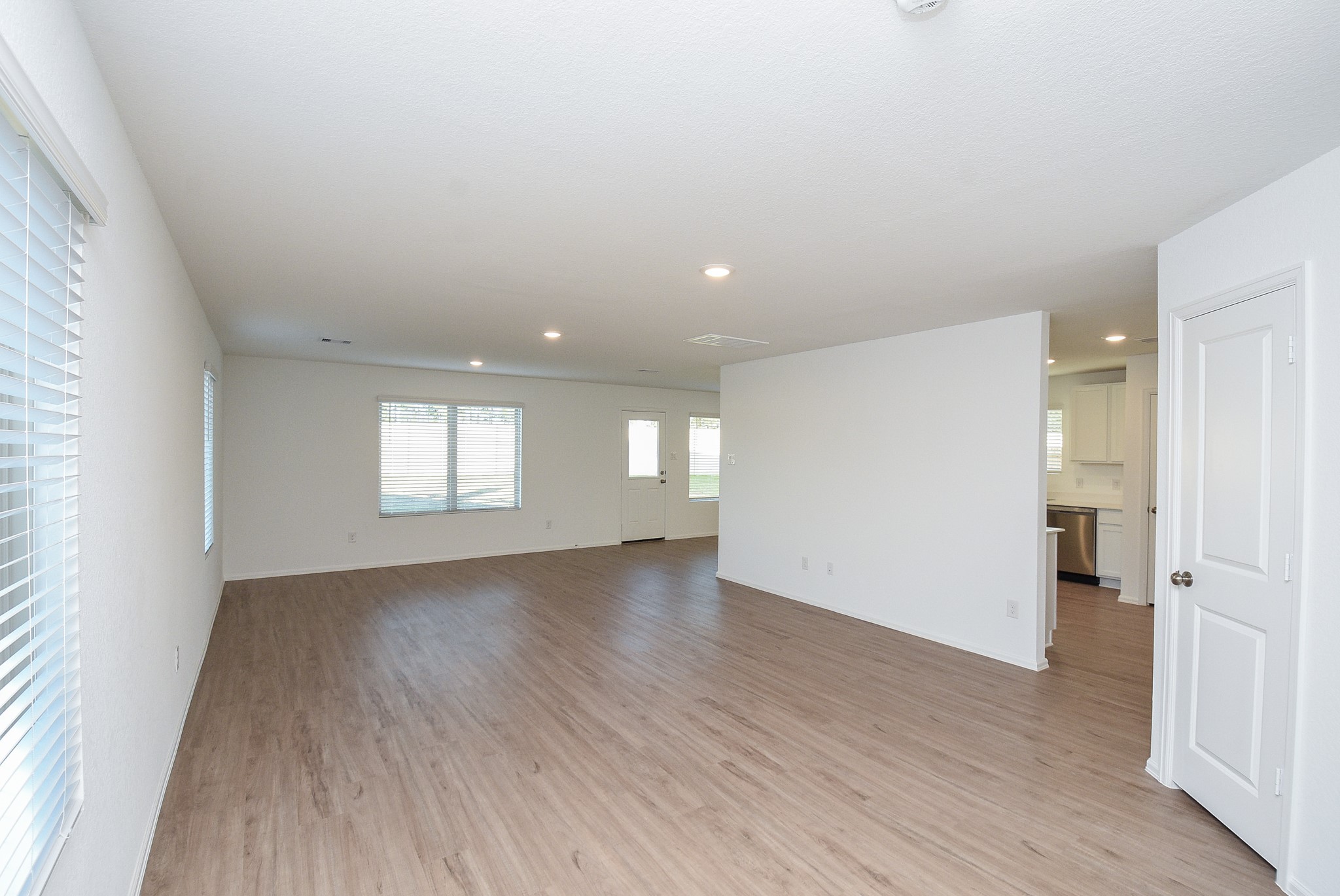 18987 Panzini Dr Property Photo 4